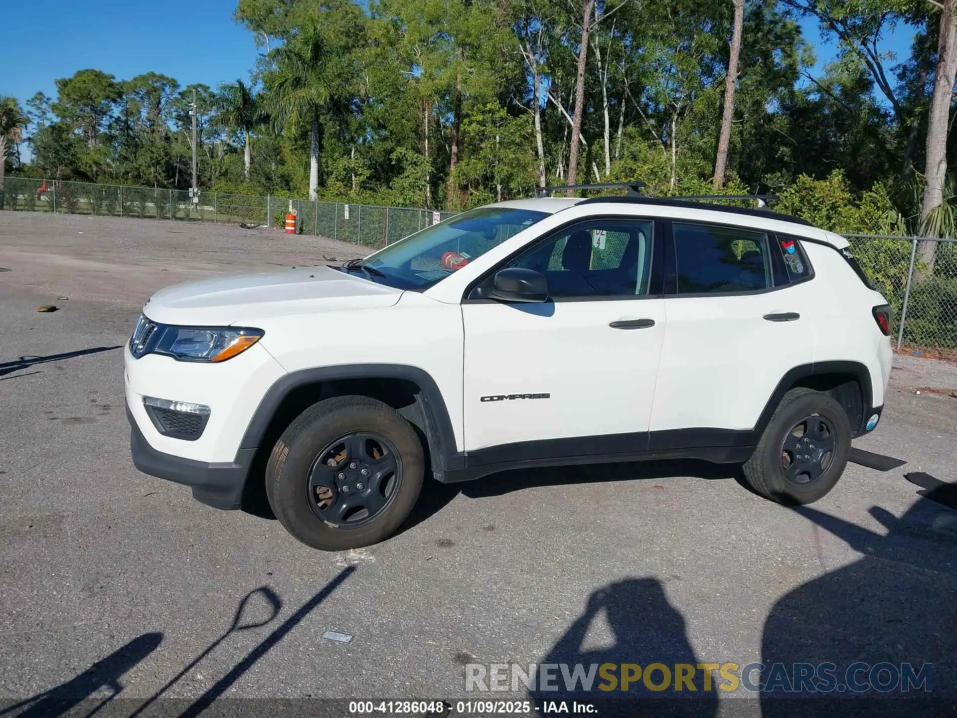 13 Photograph of a damaged car 3C4NJDAB3LT210111 JEEP COMPASS 2020