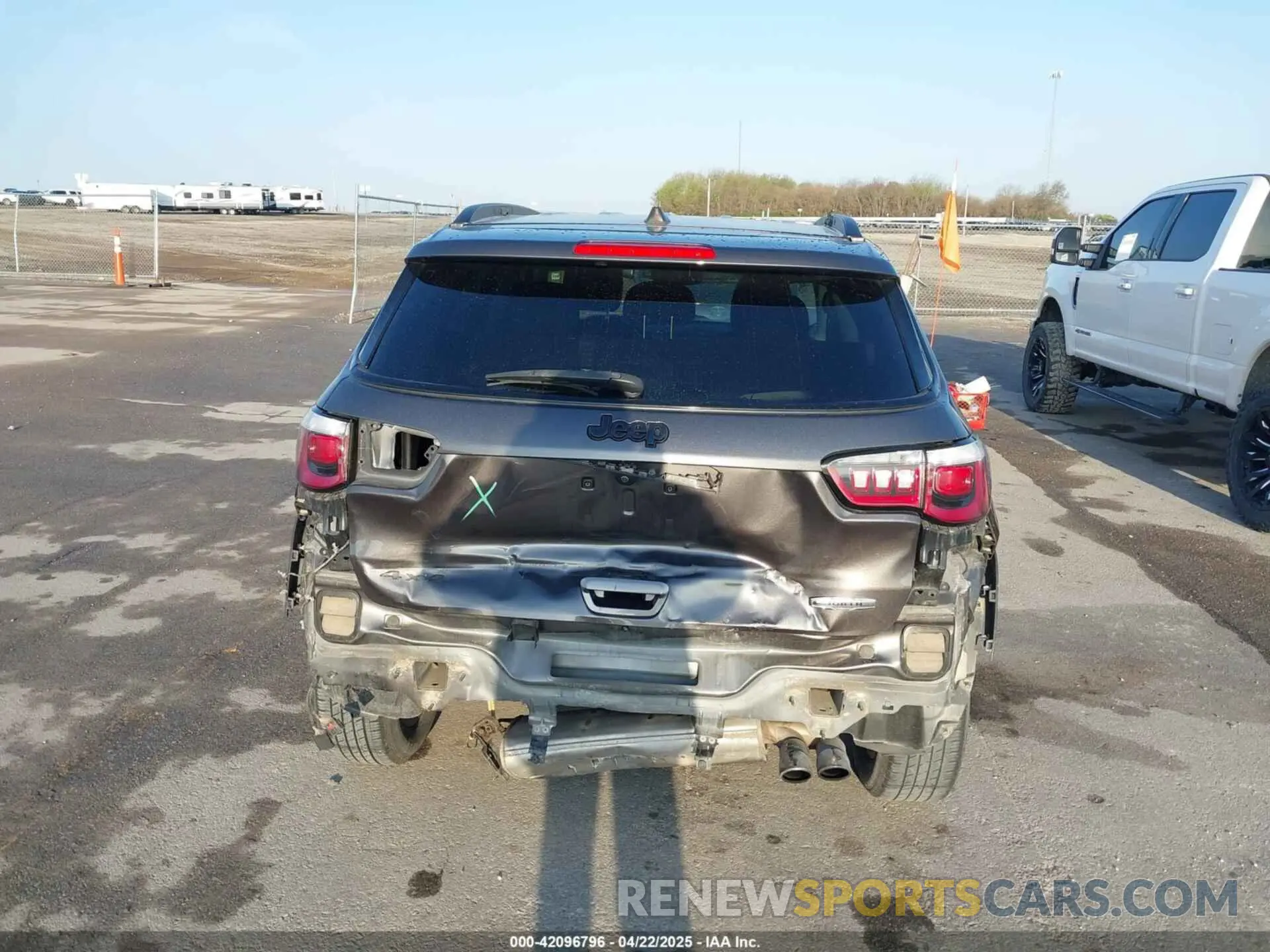 17 Фотография поврежденного автомобиля 3C4NJDAB3LT224171 JEEP COMPASS 2020
