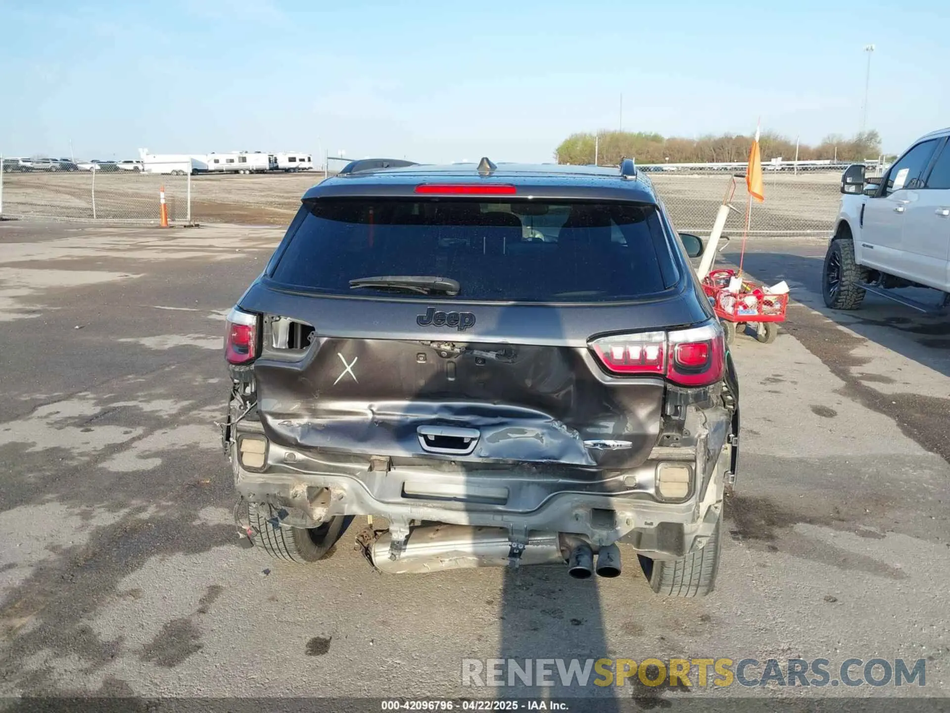 6 Фотография поврежденного автомобиля 3C4NJDAB3LT224171 JEEP COMPASS 2020