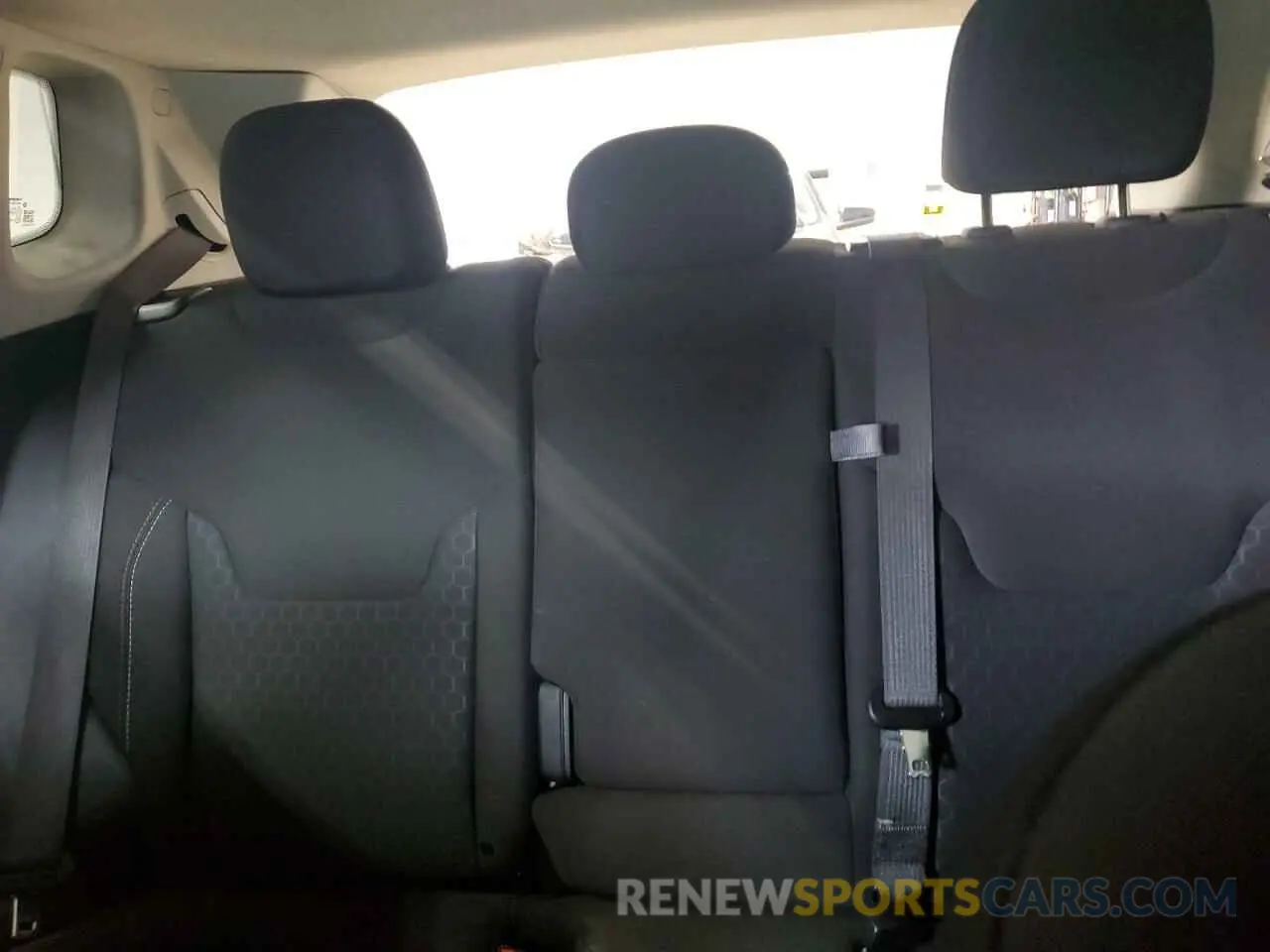 10 Photograph of a damaged car 3C4NJDAB6LT212385 JEEP COMPASS 2020