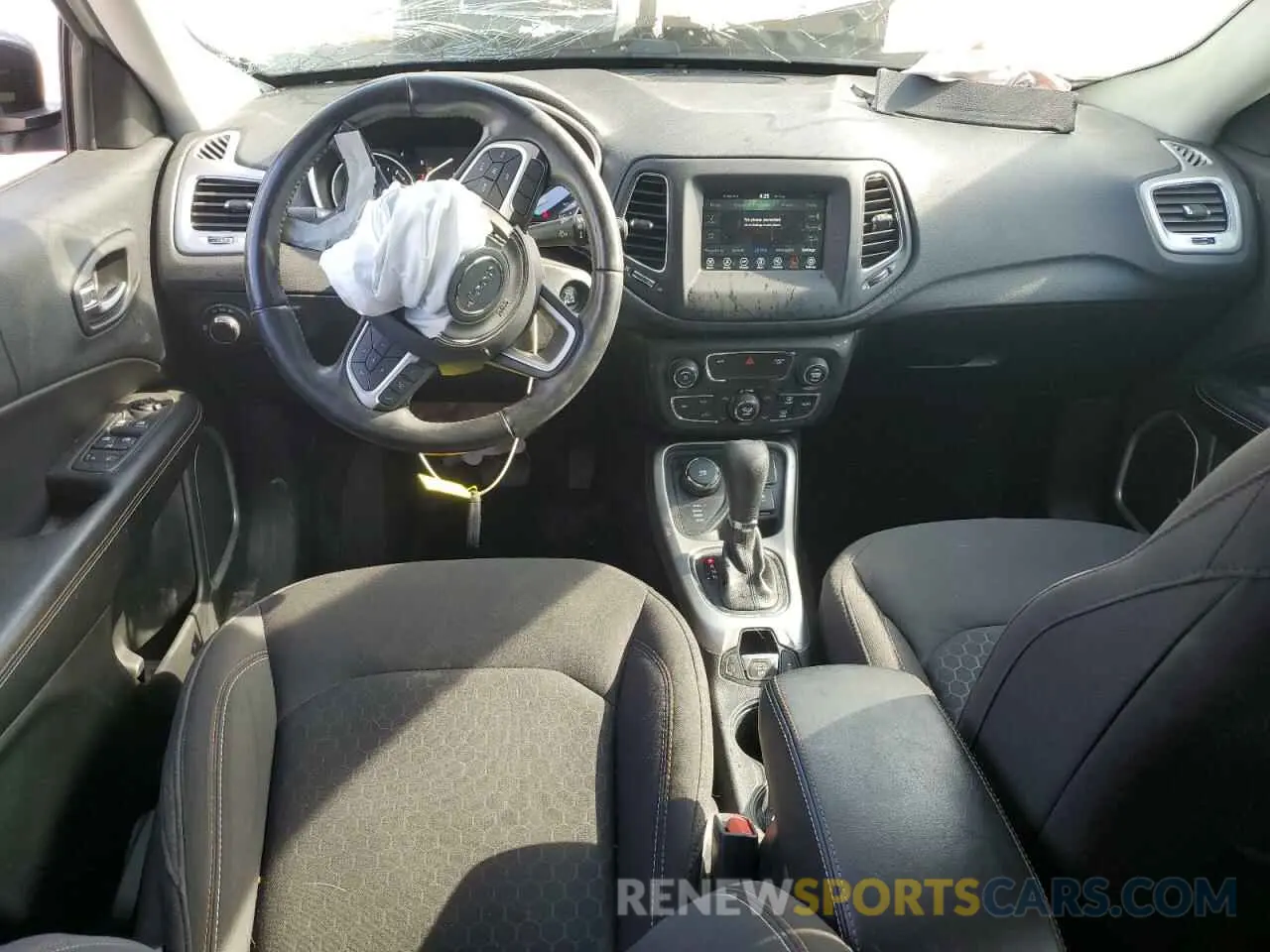 8 Фотография поврежденного автомобиля 3C4NJDAB8LT105015 JEEP COMPASS 2020
