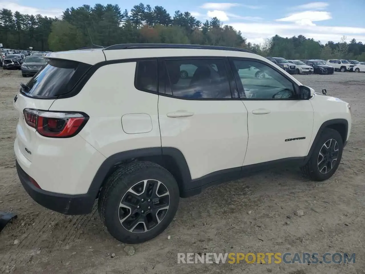 3 Photograph of a damaged car 3C4NJDAB9LT174408 JEEP COMPASS 2020