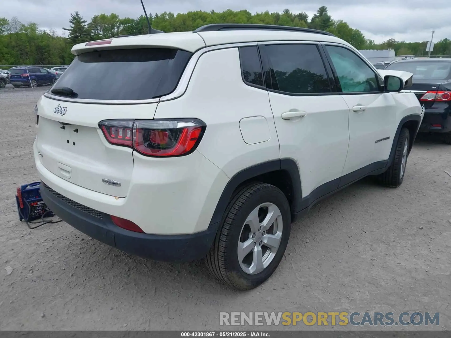 4 Фотография поврежденного автомобиля 3C4NJDBB0LT104648 JEEP COMPASS 2020