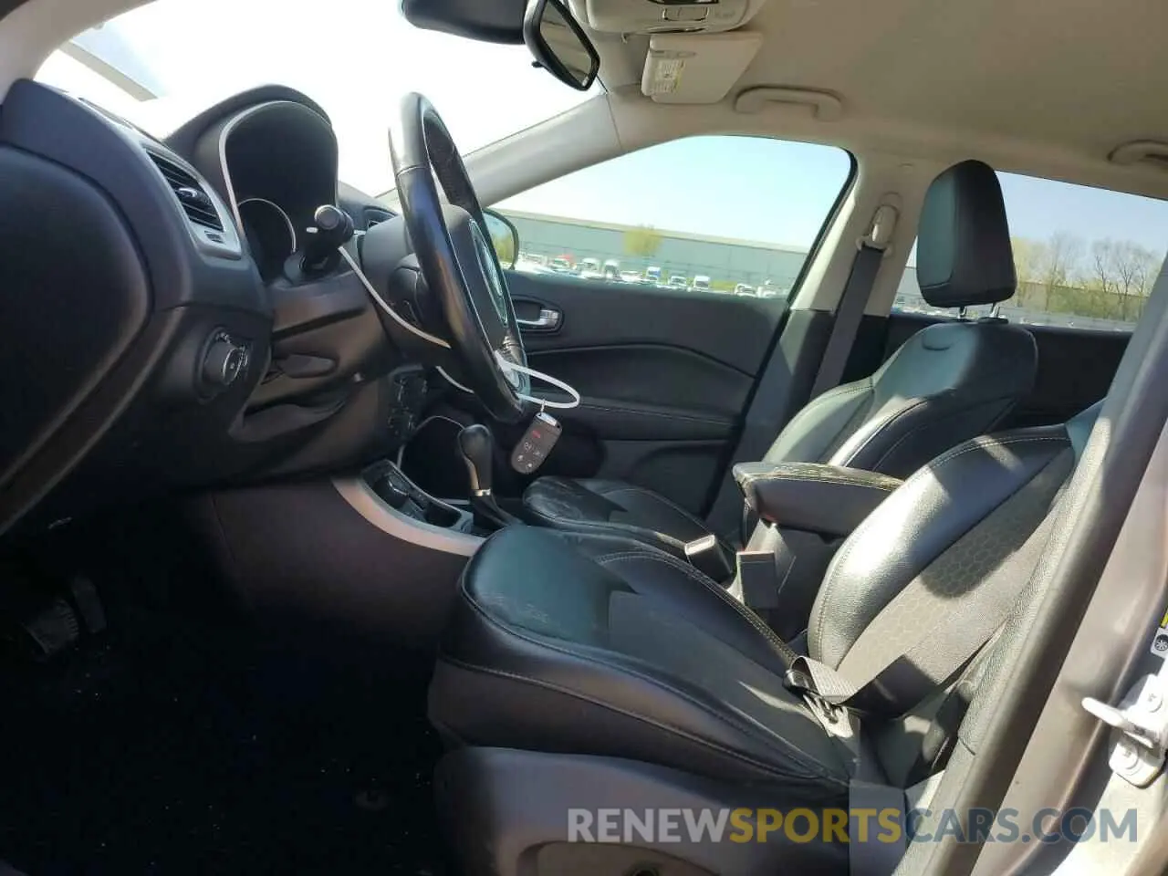 7 Фотография поврежденного автомобиля 3C4NJDBB0LT108943 JEEP COMPASS 2020