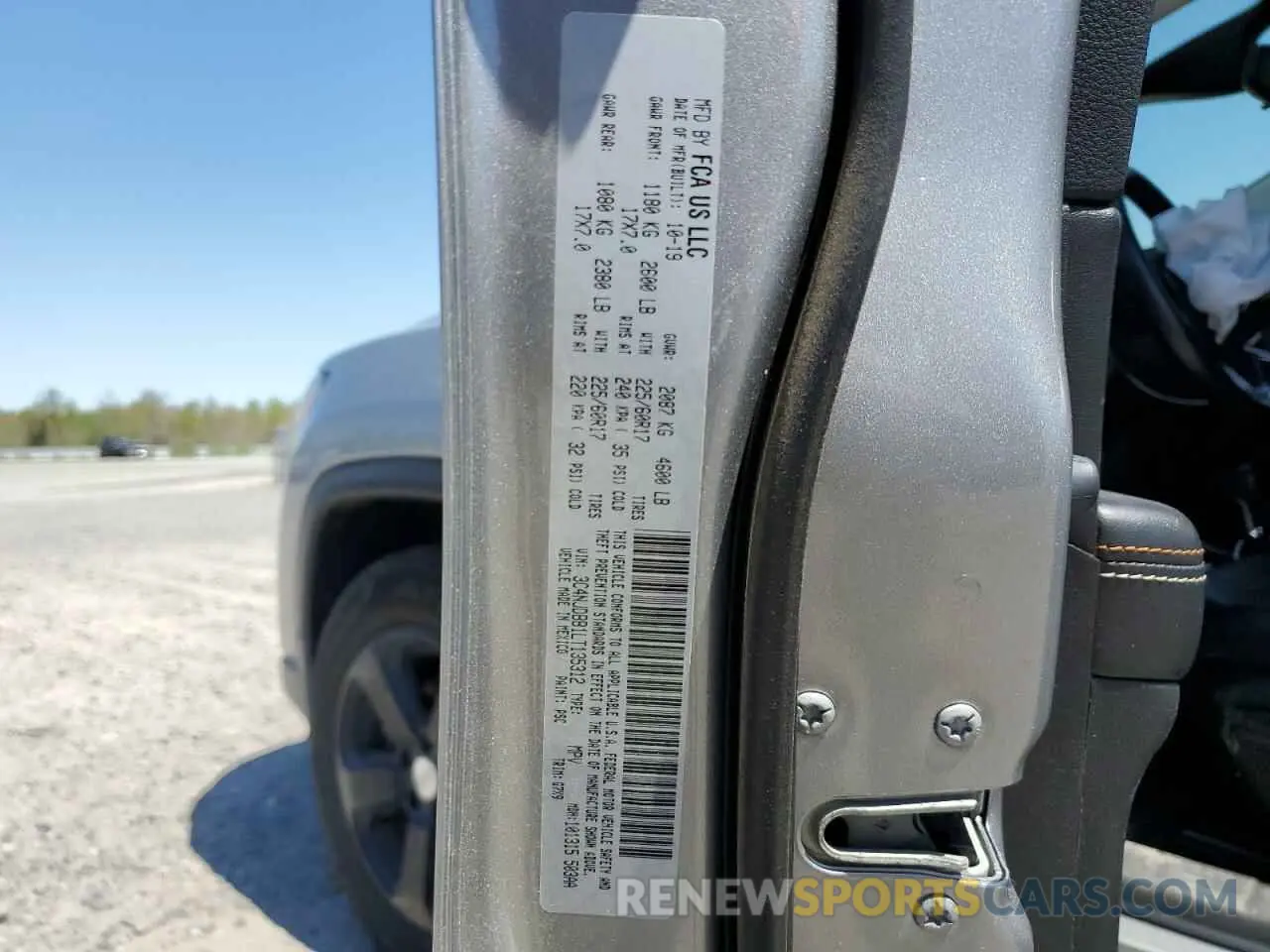 13 Photograph of a damaged car 3C4NJDBB1LT135312 JEEP COMPASS 2020