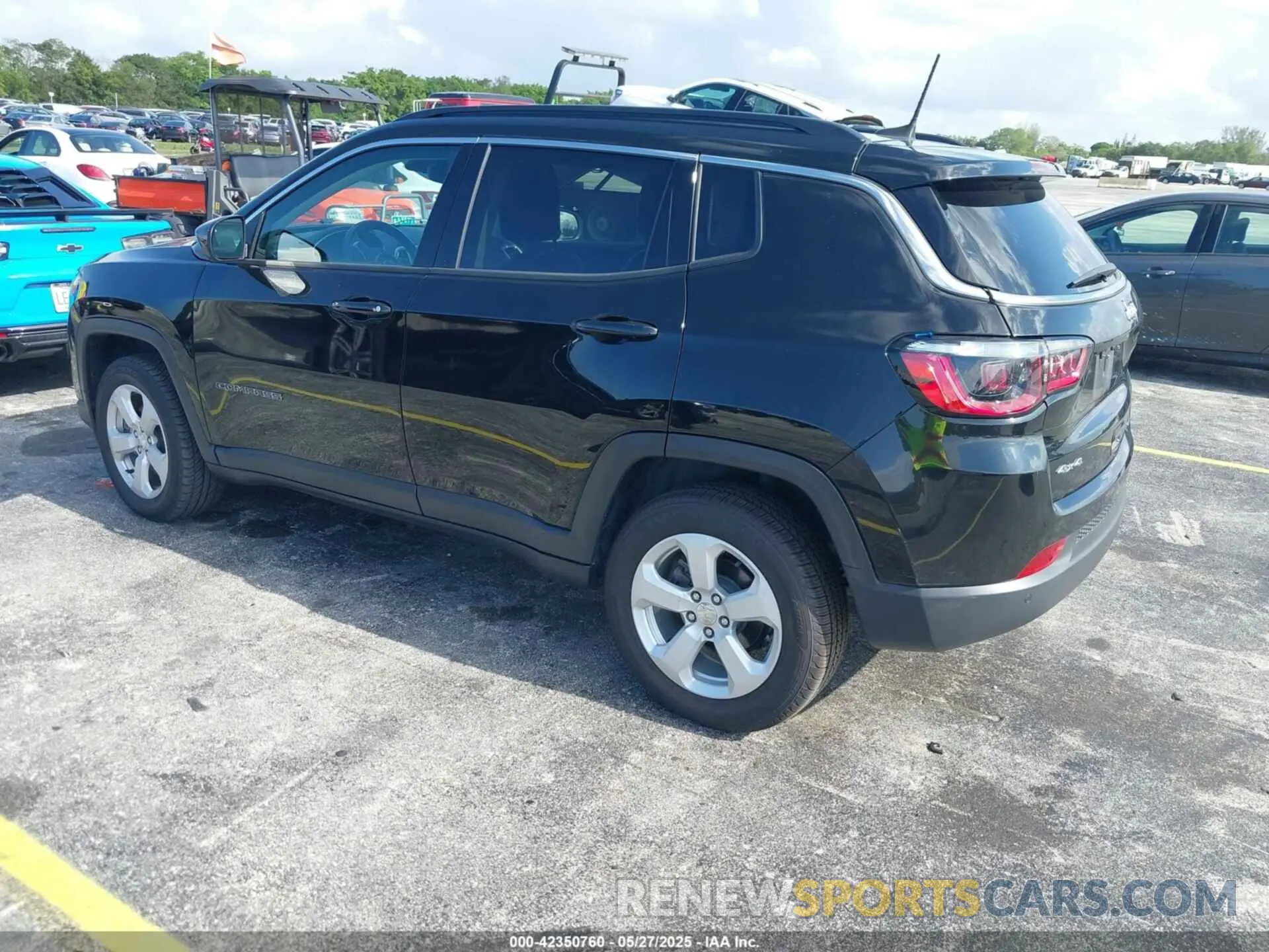 3 Photograph of a damaged car 3C4NJDBB1LT244000 JEEP COMPASS 2020