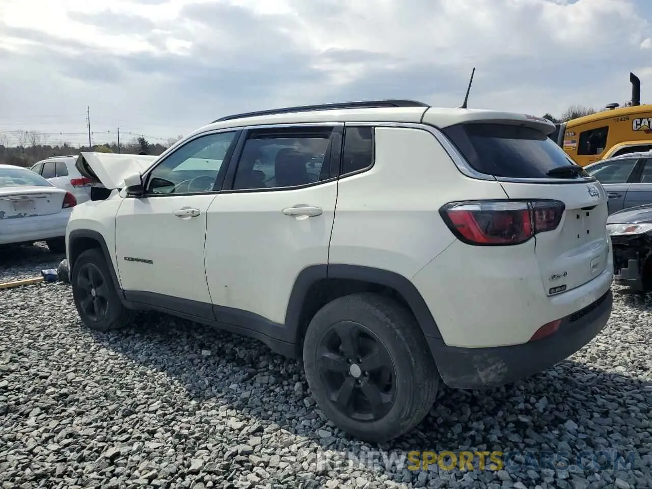 2 Фотография поврежденного автомобиля 3C4NJDBB2LT104280 JEEP COMPASS 2020