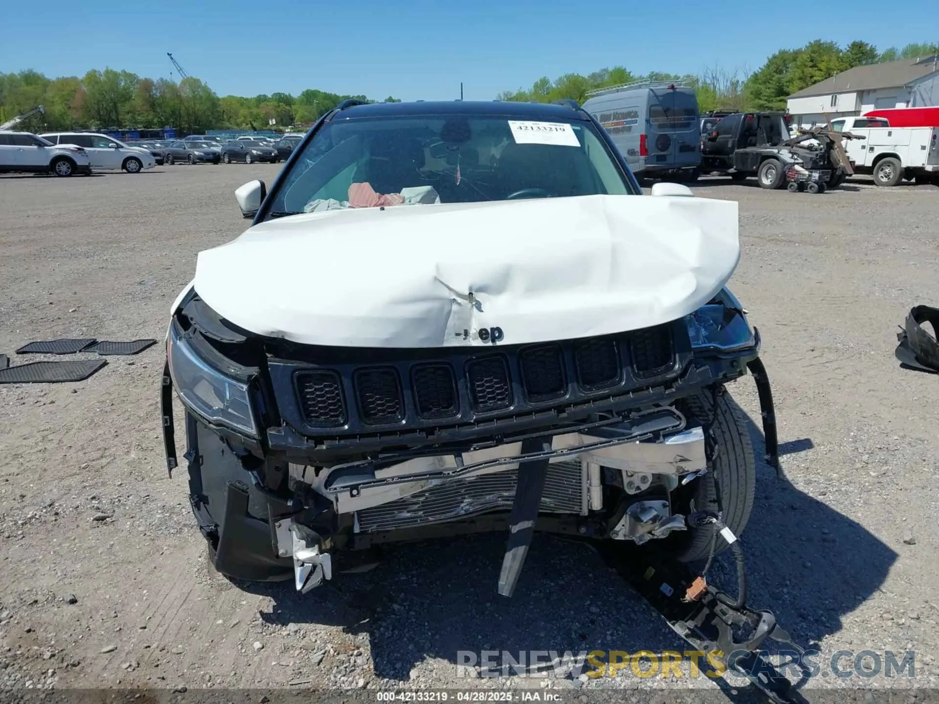12 Photograph of a damaged car 3C4NJDBB2LT131916 JEEP COMPASS 2020