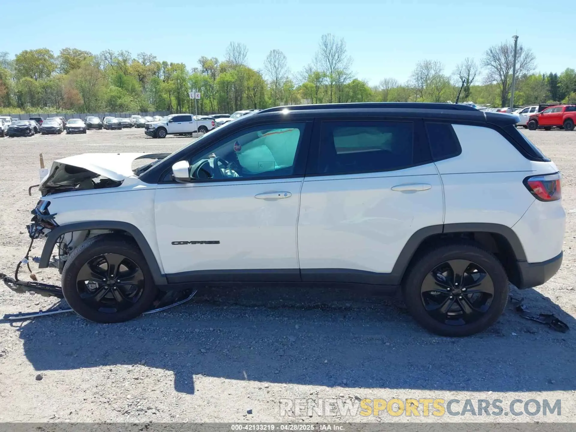 14 Photograph of a damaged car 3C4NJDBB2LT131916 JEEP COMPASS 2020