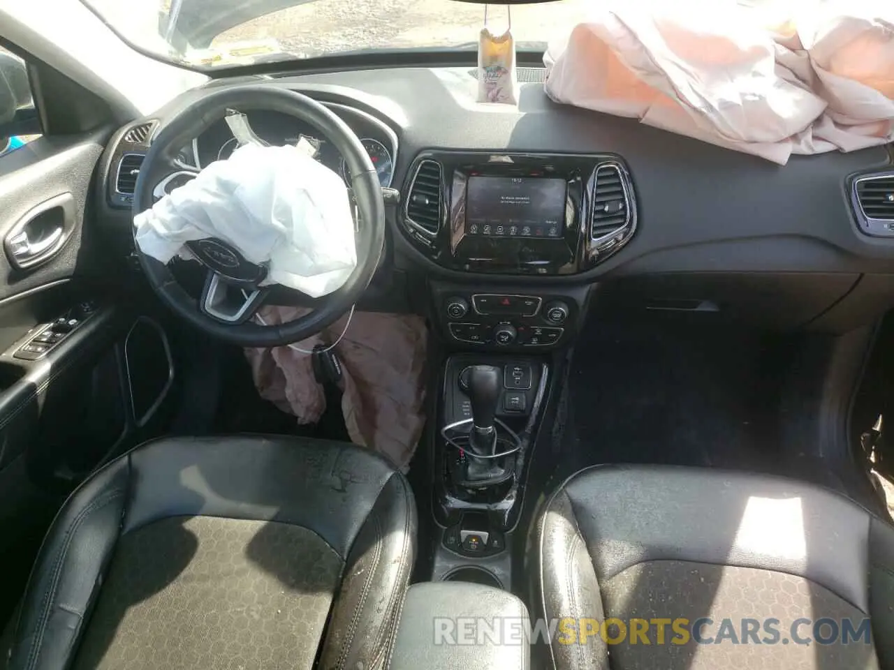 8 Photograph of a damaged car 3C4NJDBB2LT168366 JEEP COMPASS 2020