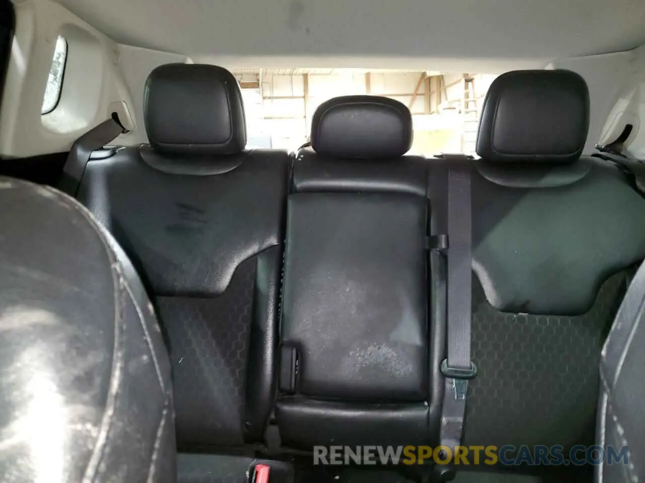 10 Фотография поврежденного автомобиля 3C4NJDBB2LT240764 JEEP COMPASS 2020