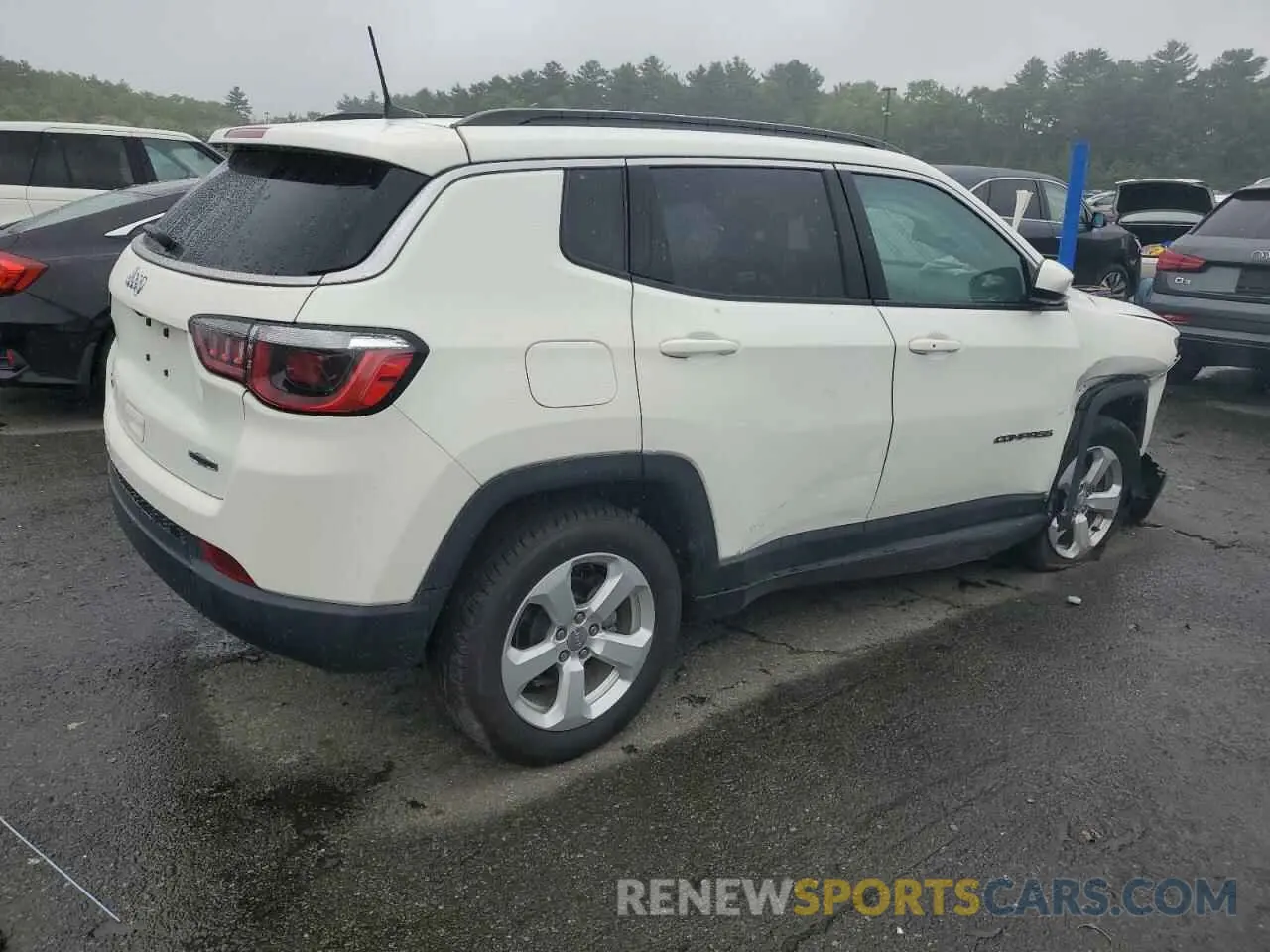 3 Photograph of a damaged car 3C4NJDBB3LT138633 JEEP COMPASS 2020