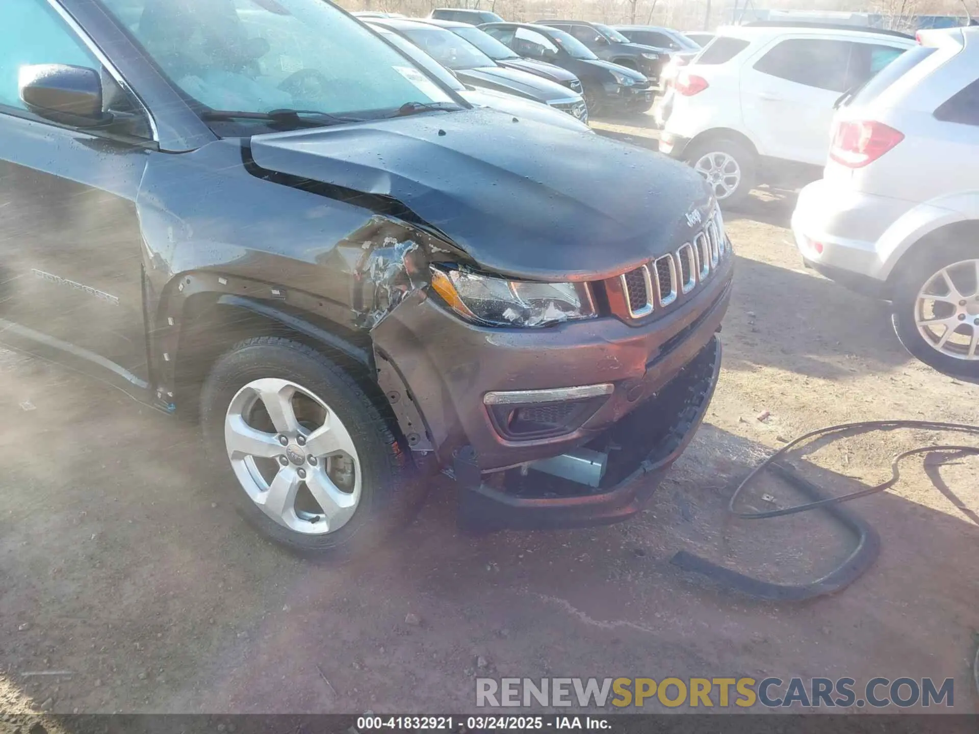 6 Photograph of a damaged car 3C4NJDBB3LT223939 JEEP COMPASS 2020