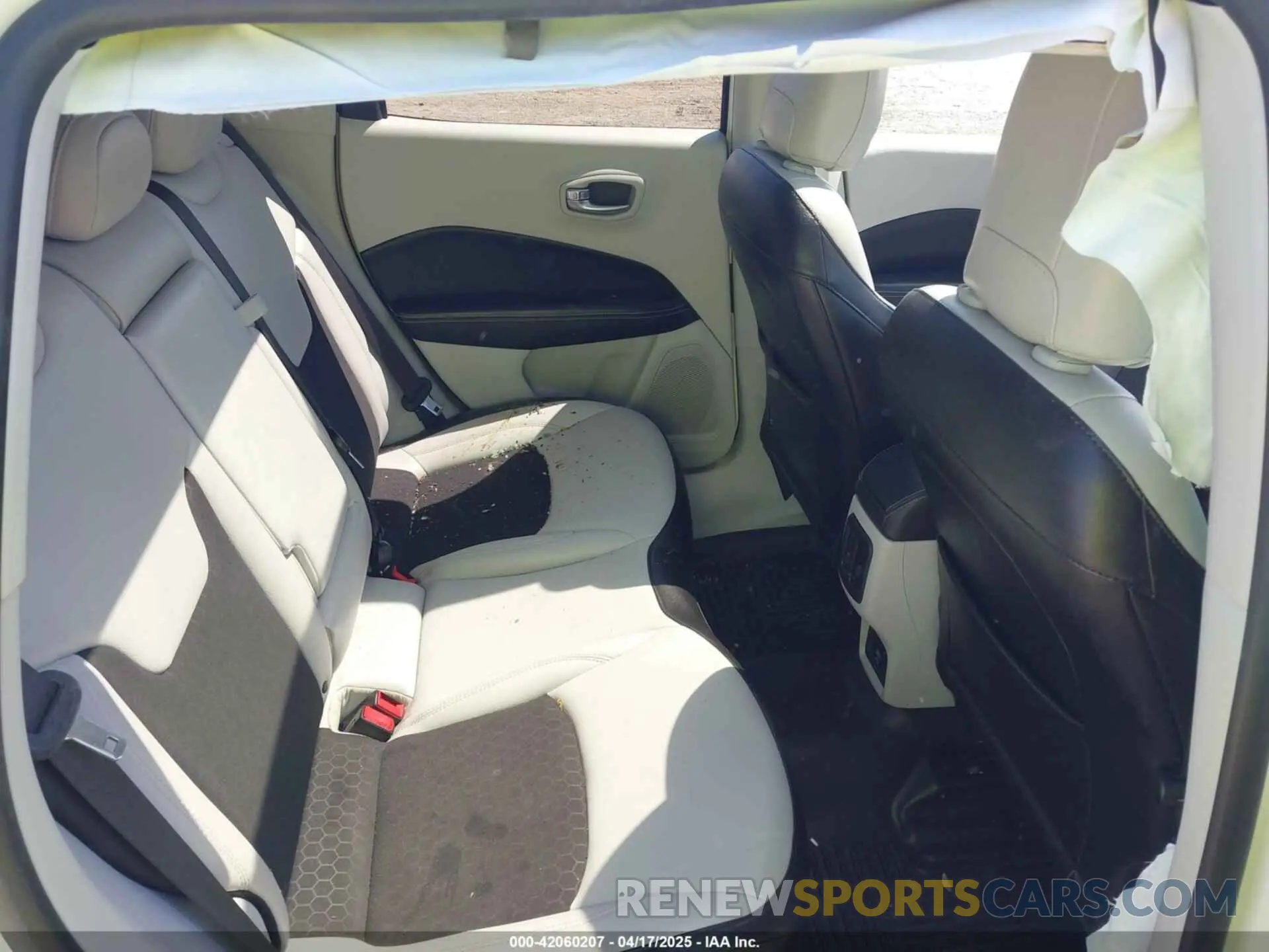 8 Фотография поврежденного автомобиля 3C4NJDBB4LT222752 JEEP COMPASS 2020