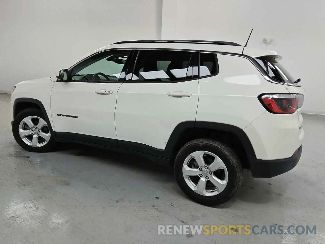 2 Фотография поврежденного автомобиля 3C4NJDBB5LT138679 JEEP COMPASS 2020
