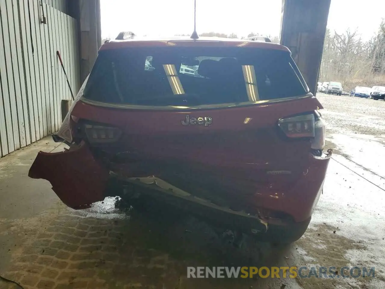 6 Photograph of a damaged car 3C4NJDBB5LT150332 JEEP COMPASS 2020