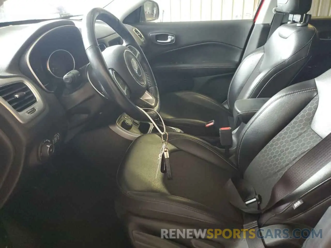 7 Photograph of a damaged car 3C4NJDBB5LT150332 JEEP COMPASS 2020