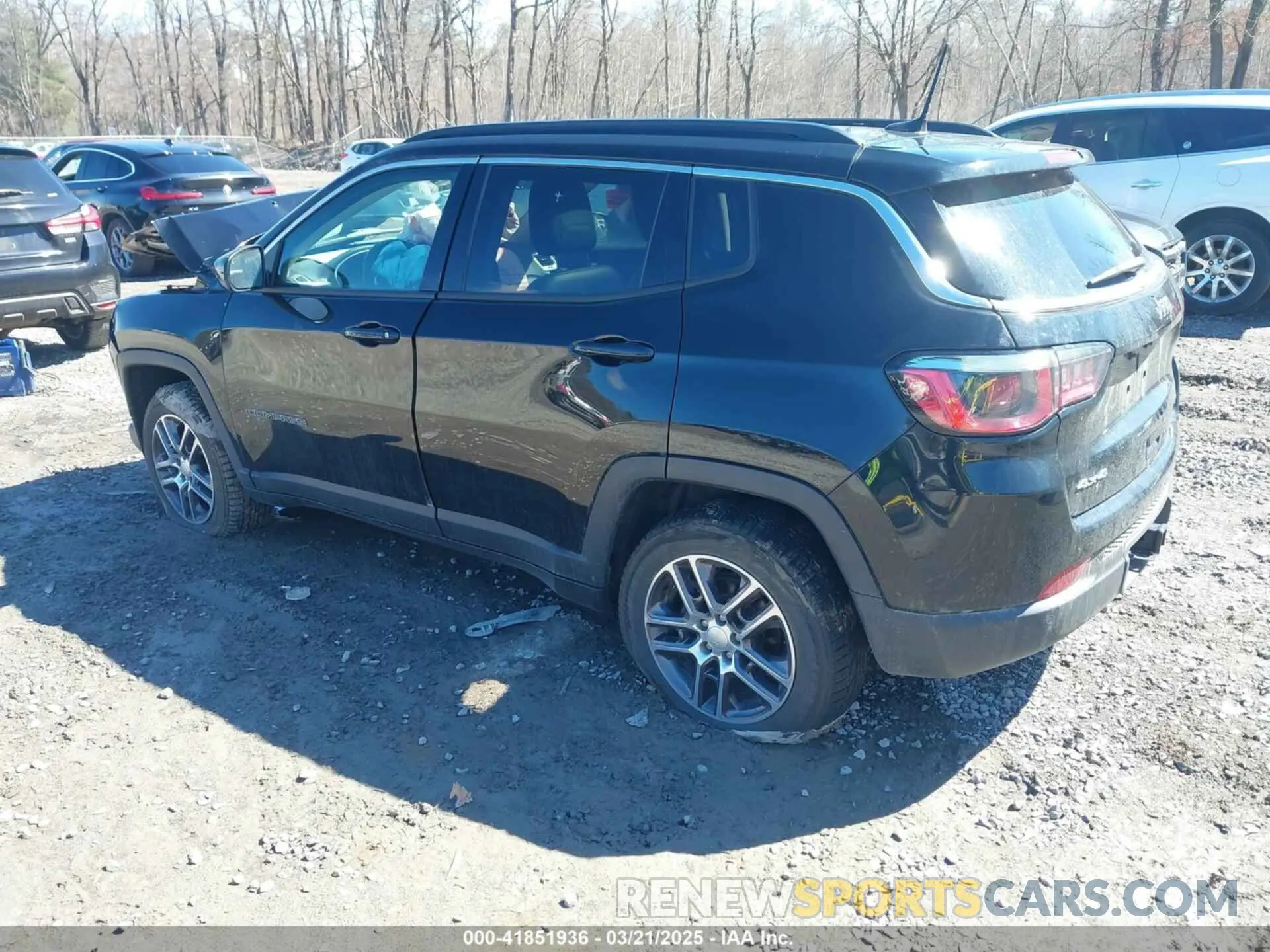 3 Photograph of a damaged car 3C4NJDBB5LT222386 JEEP COMPASS 2020