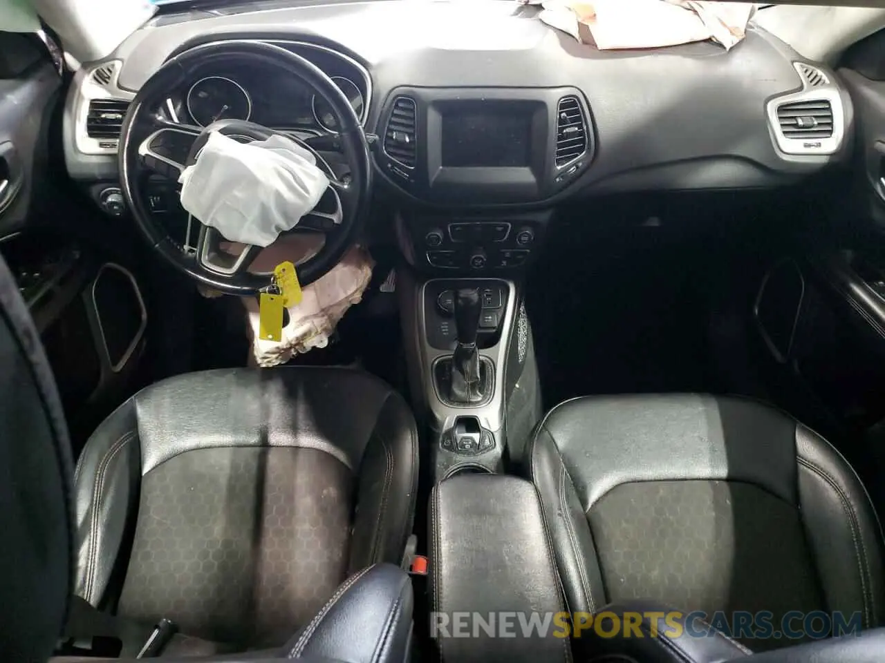 8 Photograph of a damaged car 3C4NJDBB6LT143339 JEEP COMPASS 2020
