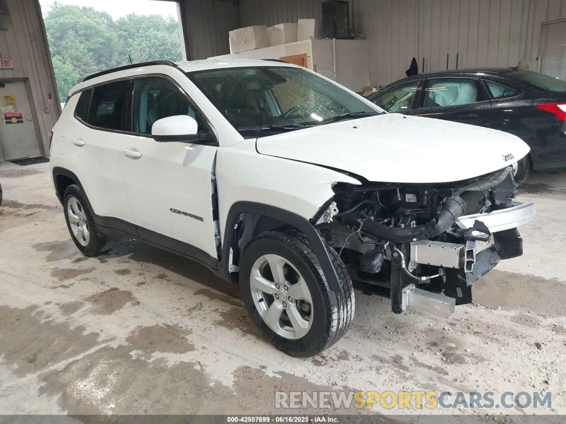 3 Photograph of a damaged car 3C4NJDBB6LT252156 JEEP COMPASS 2020
