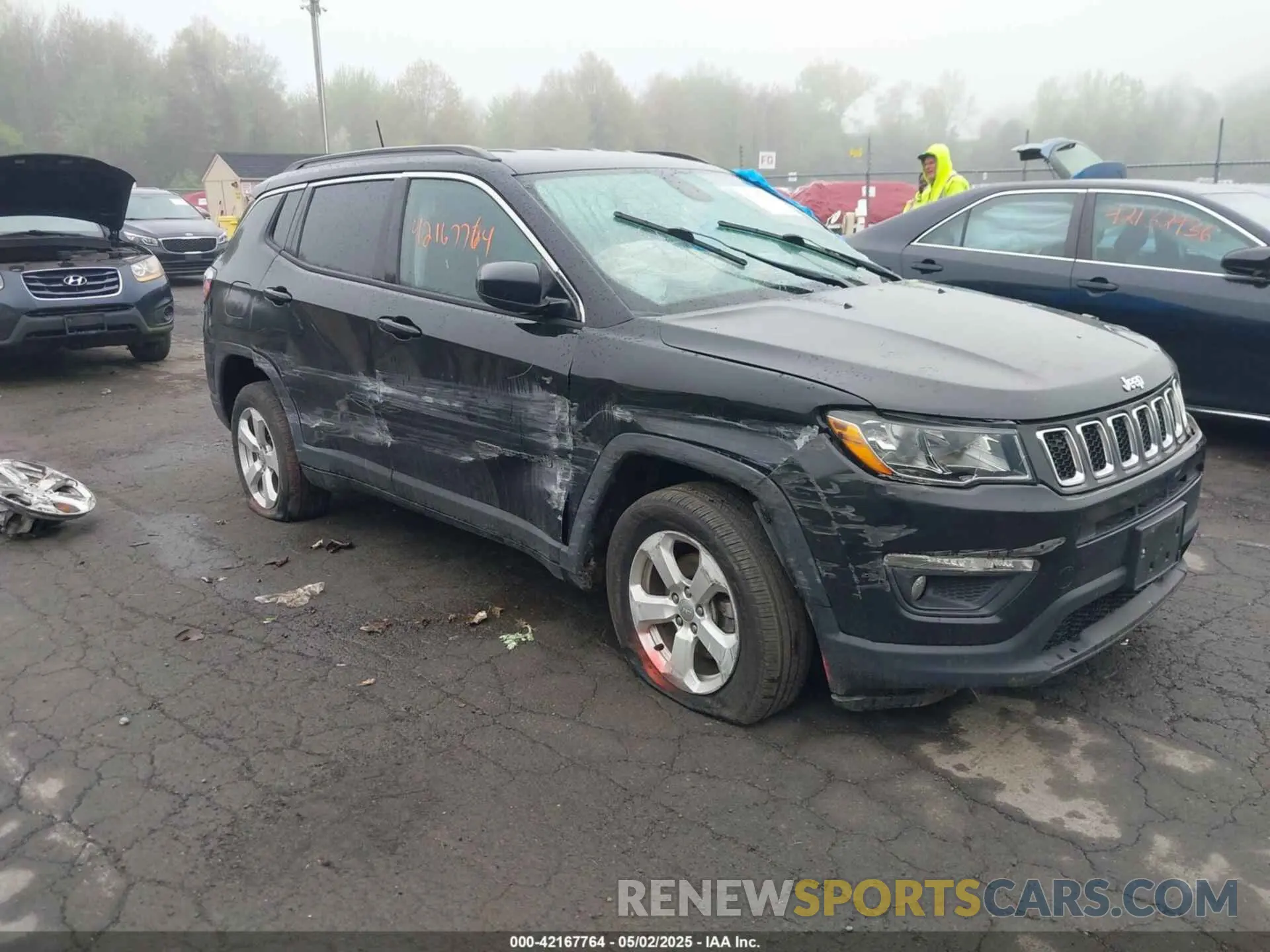 1 Фотография поврежденного автомобиля 3C4NJDBB7LT100998 JEEP COMPASS 2020