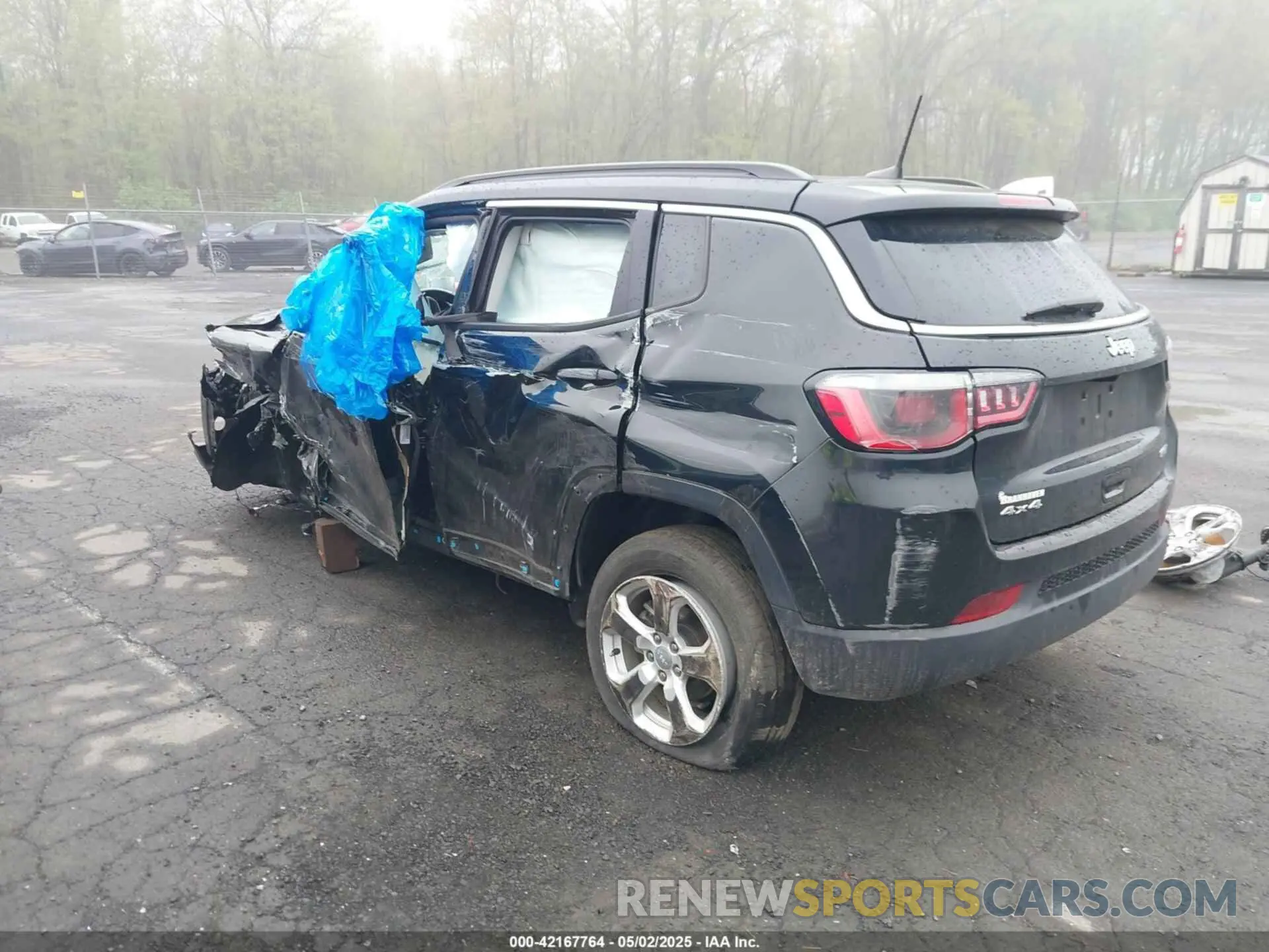 3 Фотография поврежденного автомобиля 3C4NJDBB7LT100998 JEEP COMPASS 2020