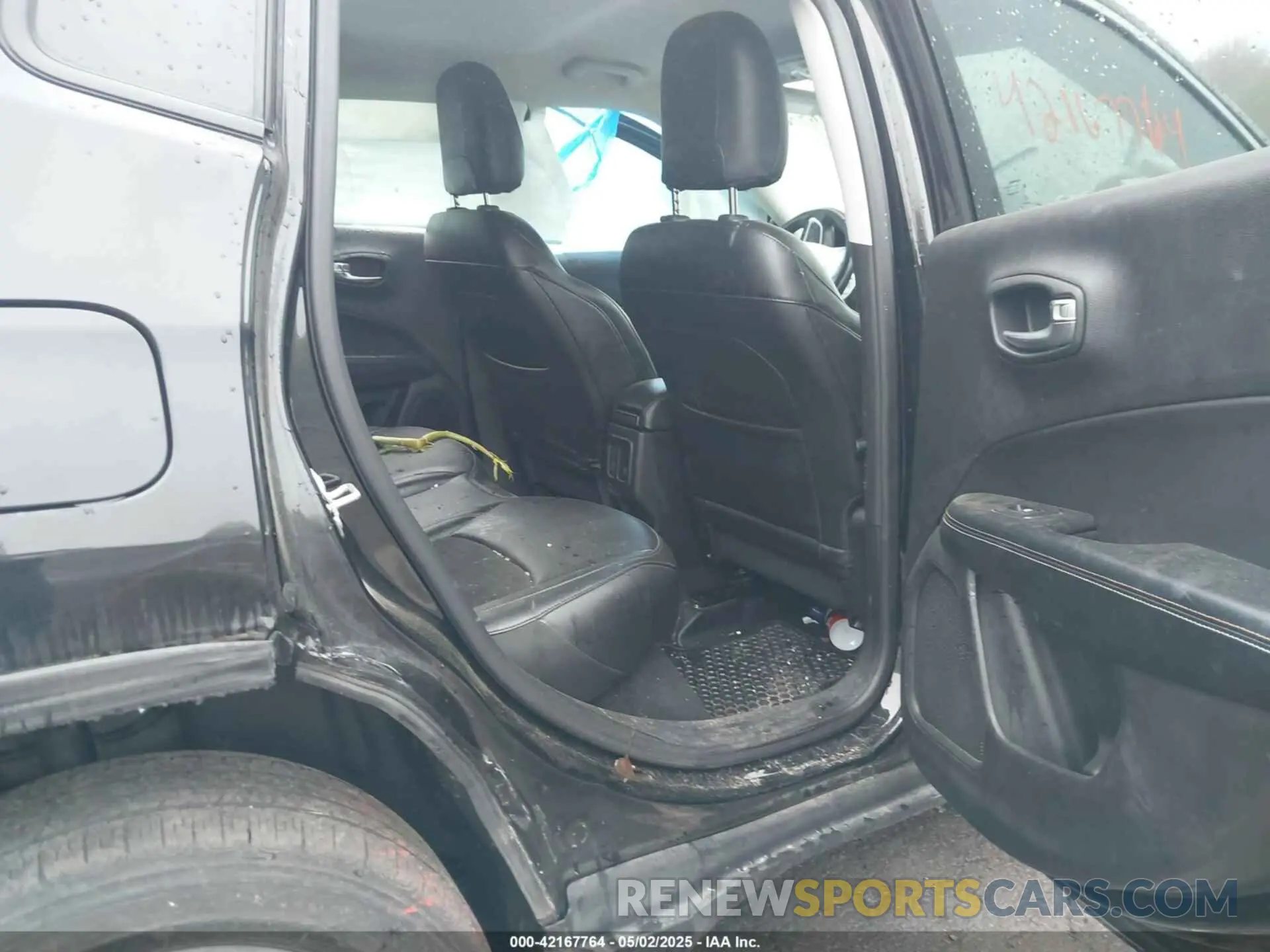 8 Фотография поврежденного автомобиля 3C4NJDBB7LT100998 JEEP COMPASS 2020