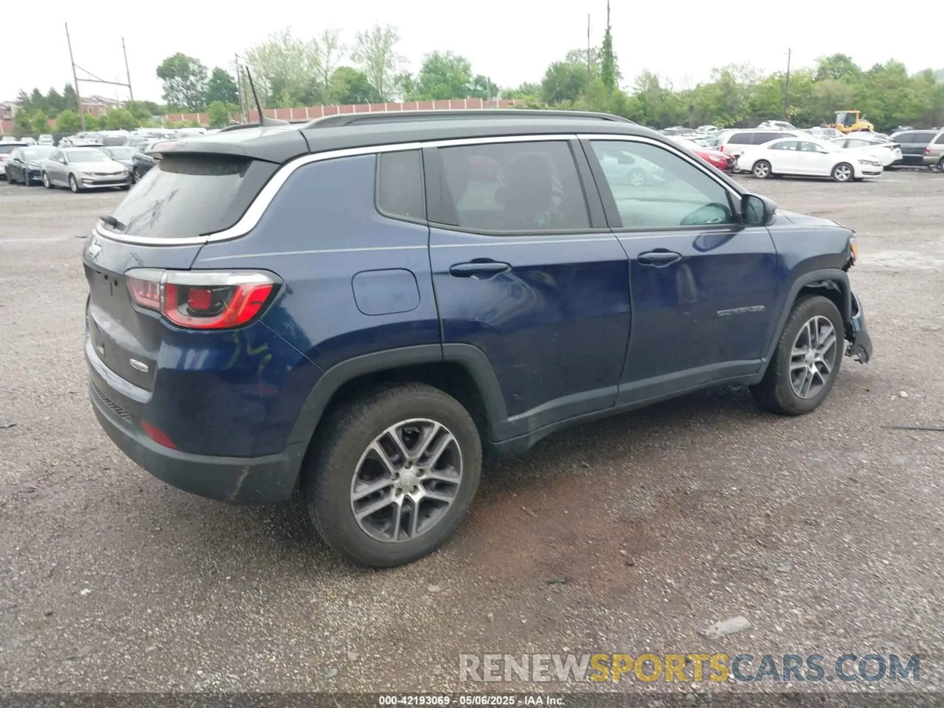 4 Photograph of a damaged car 3C4NJDBB7LT160148 JEEP COMPASS 2020
