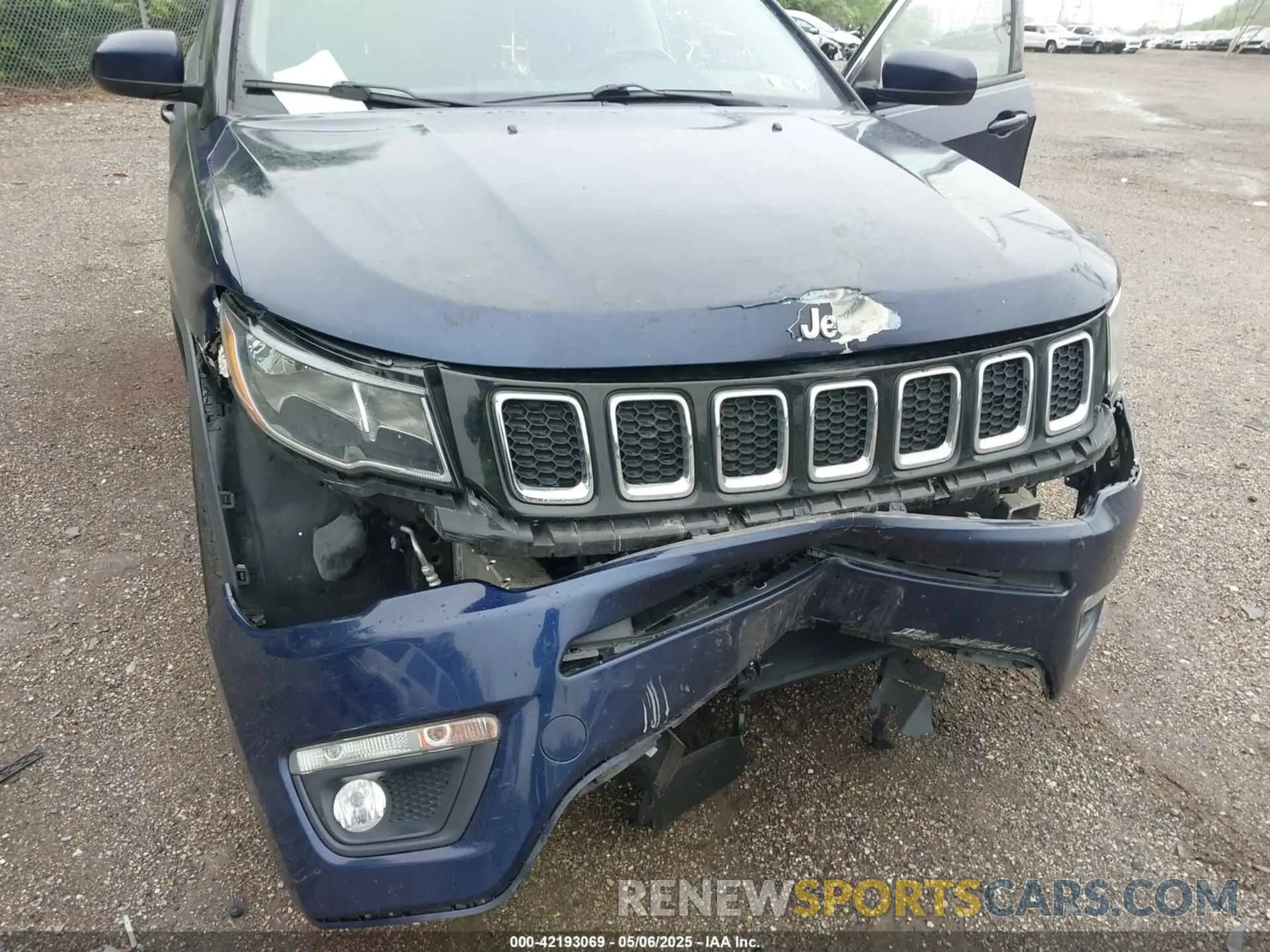 6 Photograph of a damaged car 3C4NJDBB7LT160148 JEEP COMPASS 2020