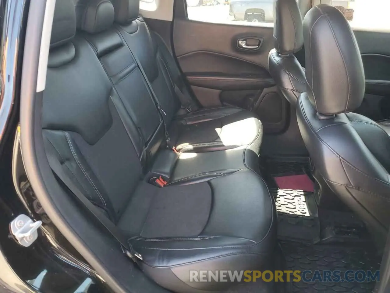 11 Фотография поврежденного автомобиля 3C4NJDBB8LT100590 JEEP COMPASS 2020