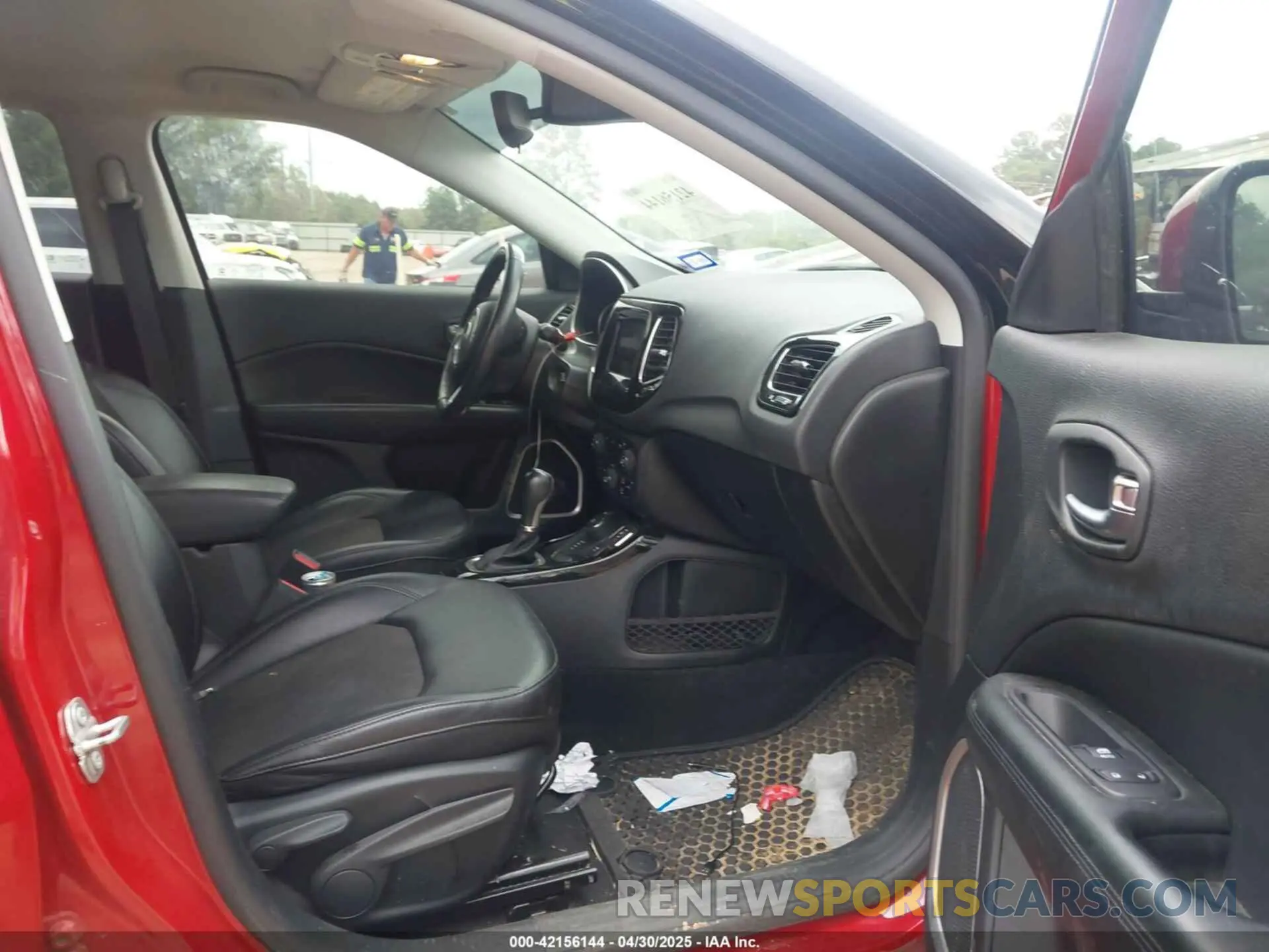 5 Photograph of a damaged car 3C4NJDBB8LT133542 JEEP COMPASS 2020