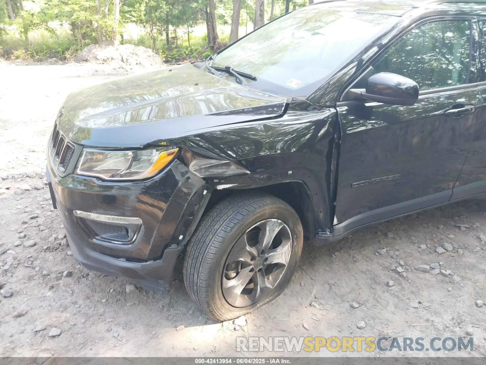 6 Photograph of a damaged car 3C4NJDBB8LT168615 JEEP COMPASS 2020