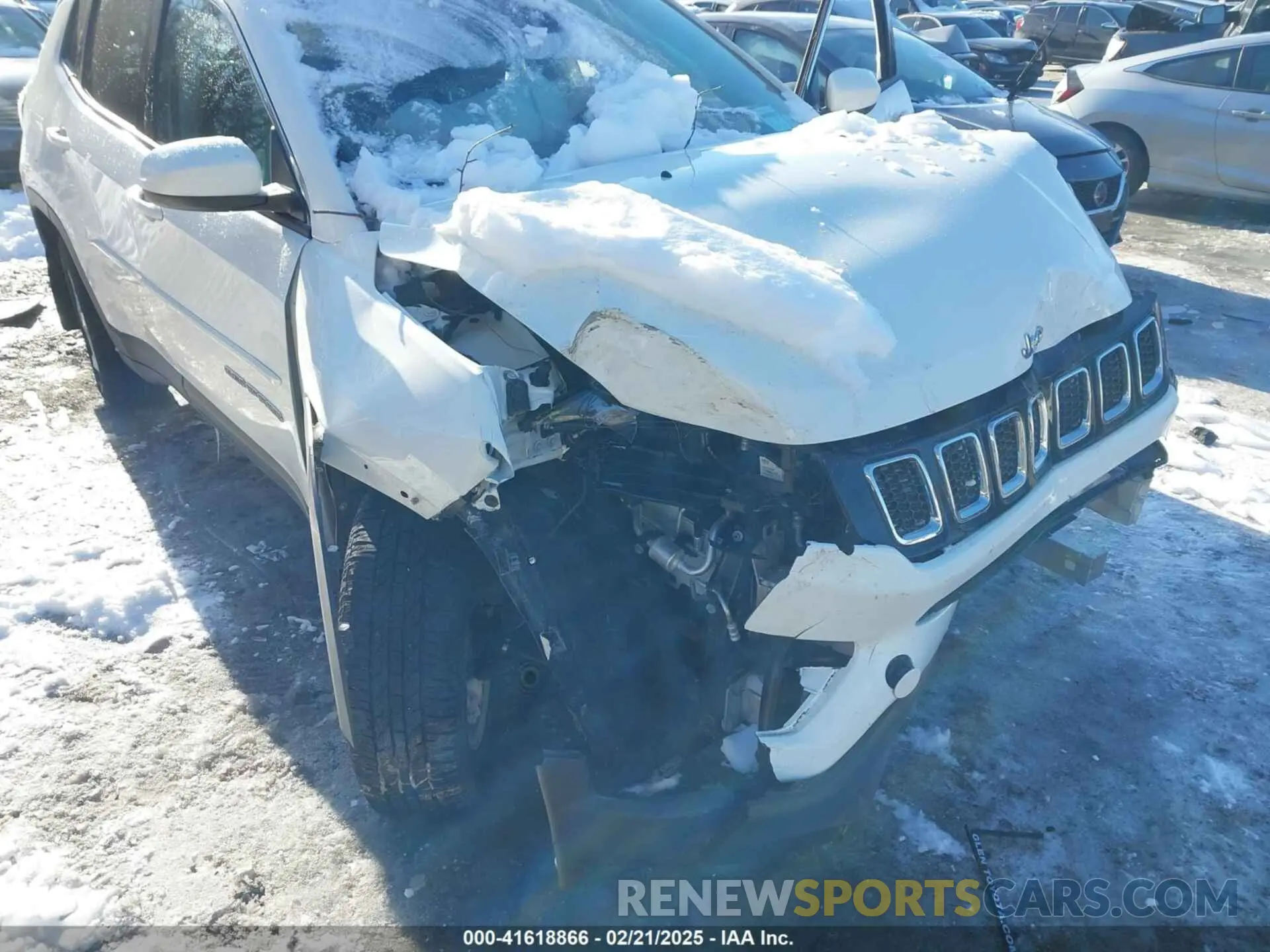 6 Photograph of a damaged car 3C4NJDBB9LT112280 JEEP COMPASS 2020