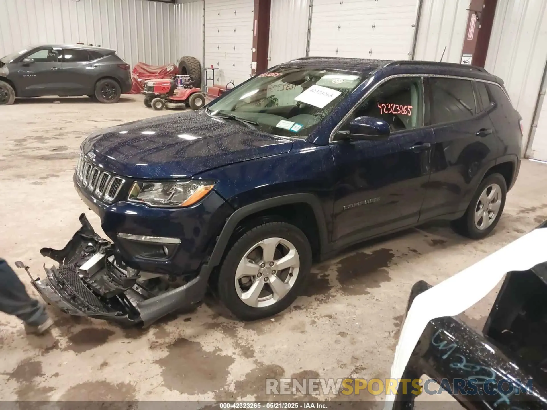 2 Photograph of a damaged car 3C4NJDBB9LT124543 JEEP COMPASS 2020