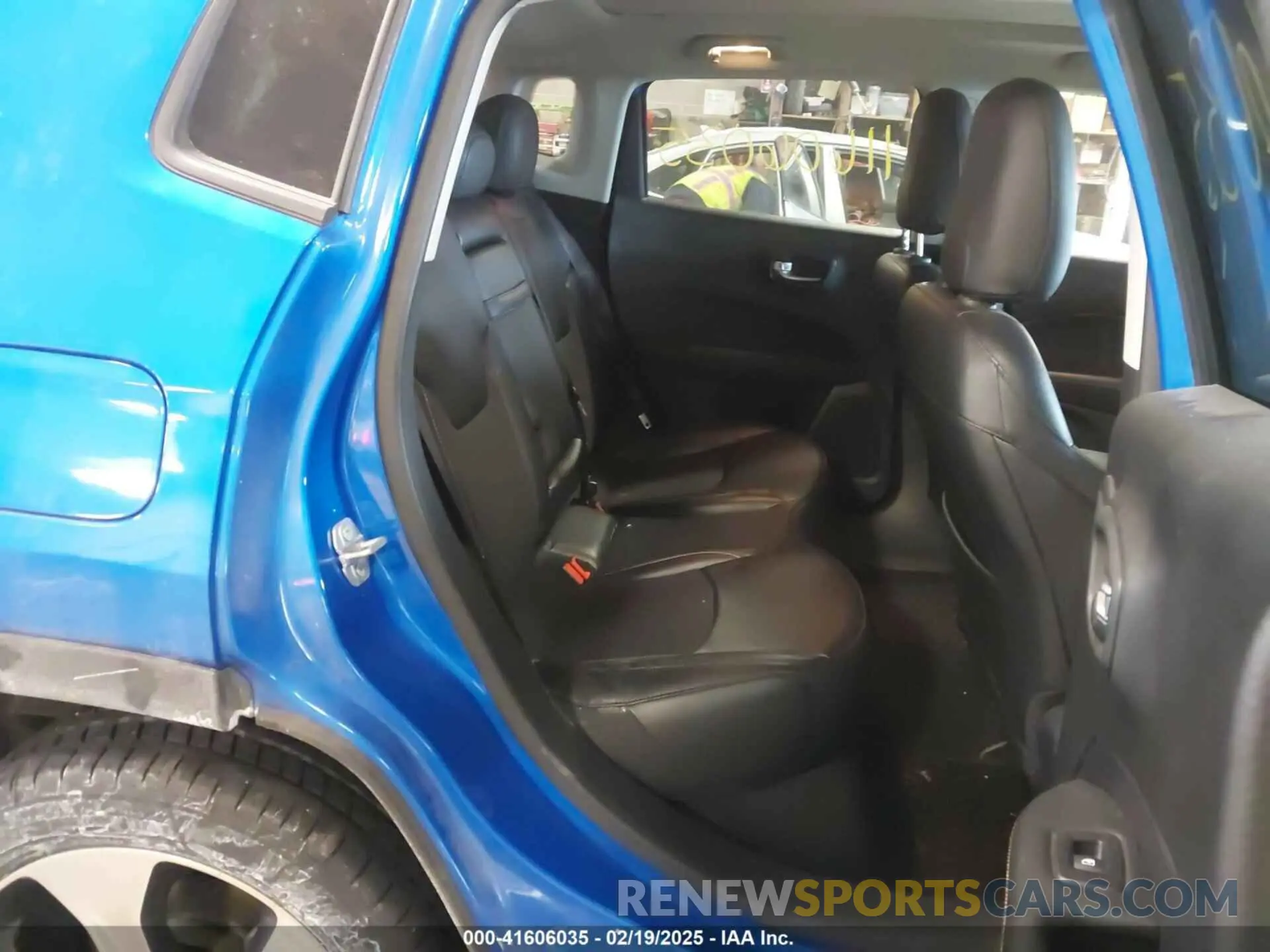 8 Фотография поврежденного автомобиля 3C4NJDBBXLT104849 JEEP COMPASS 2020