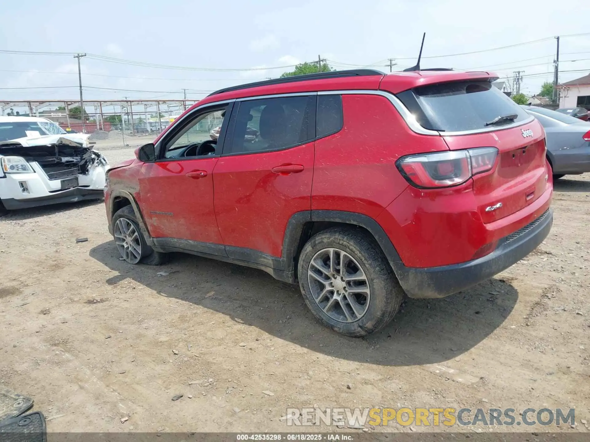 3 Фотография поврежденного автомобиля 3C4NJDBBXLT129847 JEEP COMPASS 2020