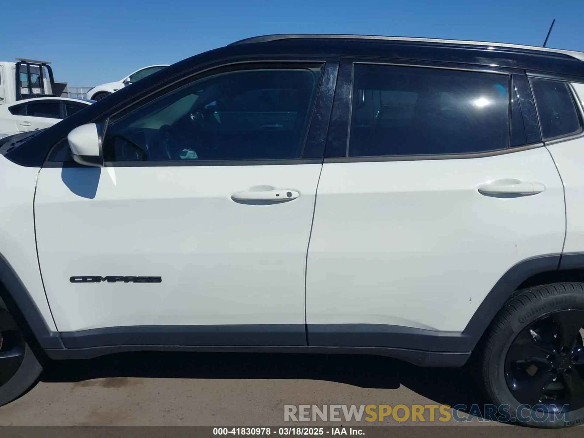 14 Фотография поврежденного автомобиля 3C4NJDBBXLT203932 JEEP COMPASS 2020
