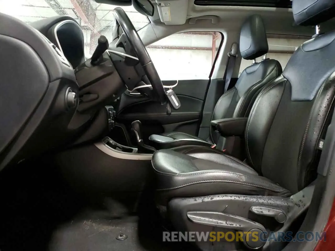 7 Фотография поврежденного автомобиля 3C4NJDBBXLT222383 JEEP COMPASS 2020