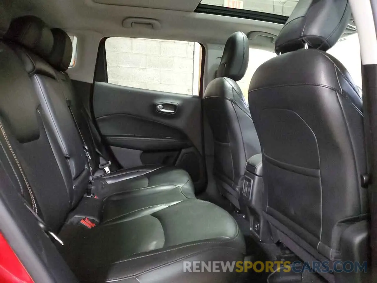 10 Фотография поврежденного автомобиля 3C4NJDBBXLT240866 JEEP COMPASS 2020