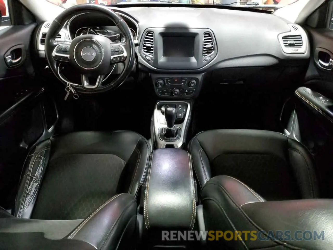 8 Фотография поврежденного автомобиля 3C4NJDBBXLT240866 JEEP COMPASS 2020
