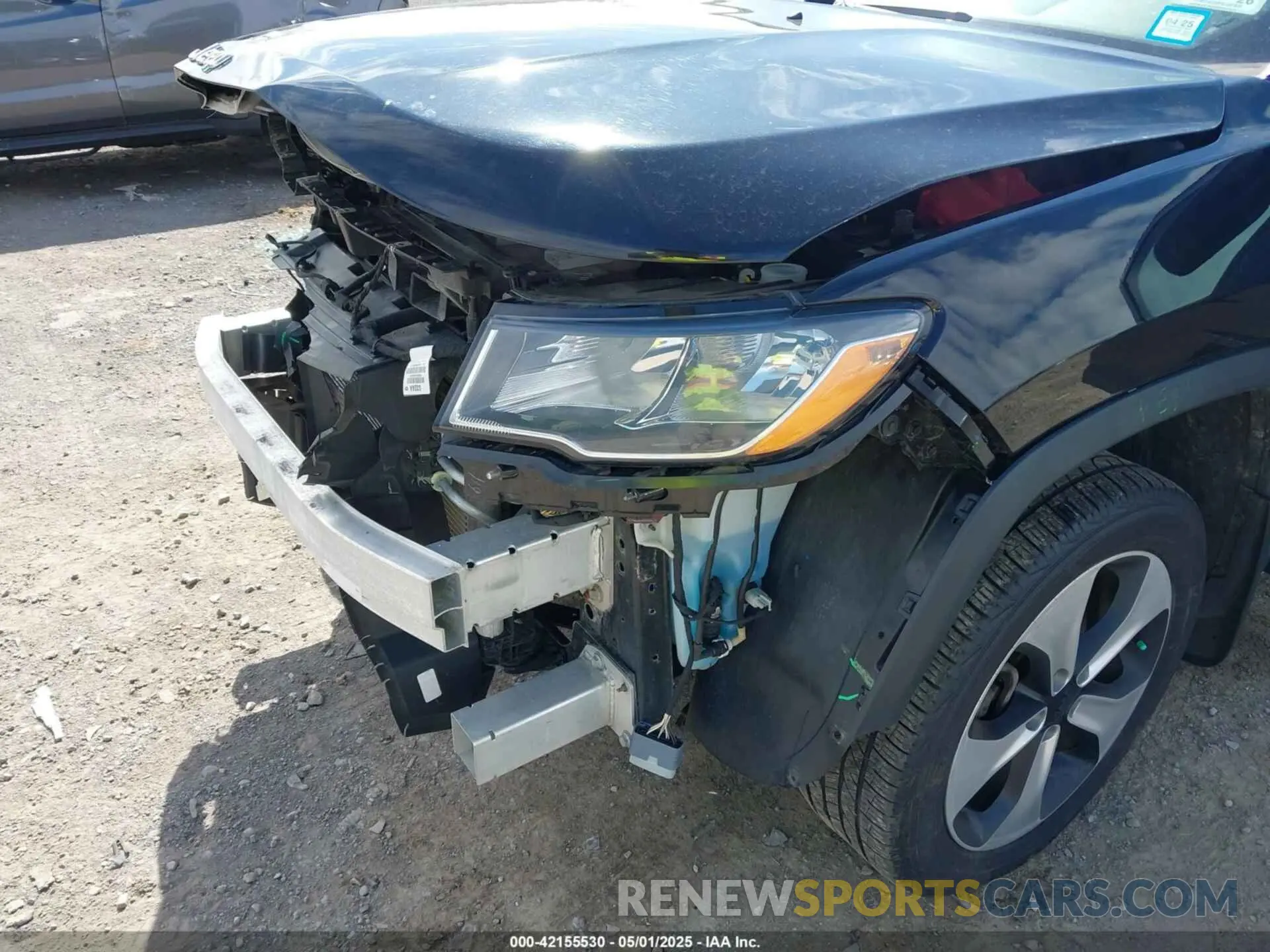 18 Photograph of a damaged car 3C4NJDBBXLT256632 JEEP COMPASS 2020