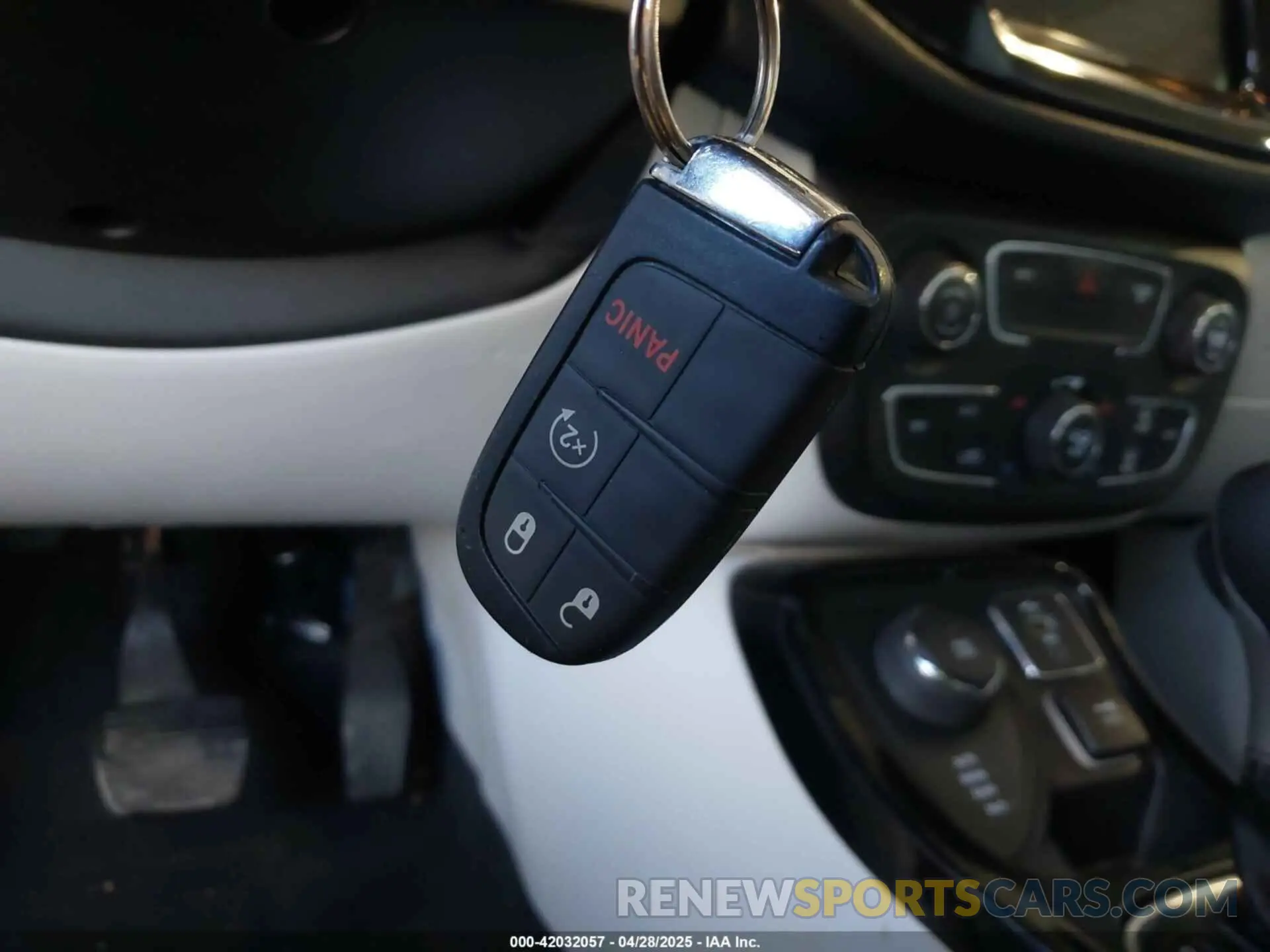 11 Фотография поврежденного автомобиля 3C4NJDCB1LT123515 JEEP COMPASS 2020