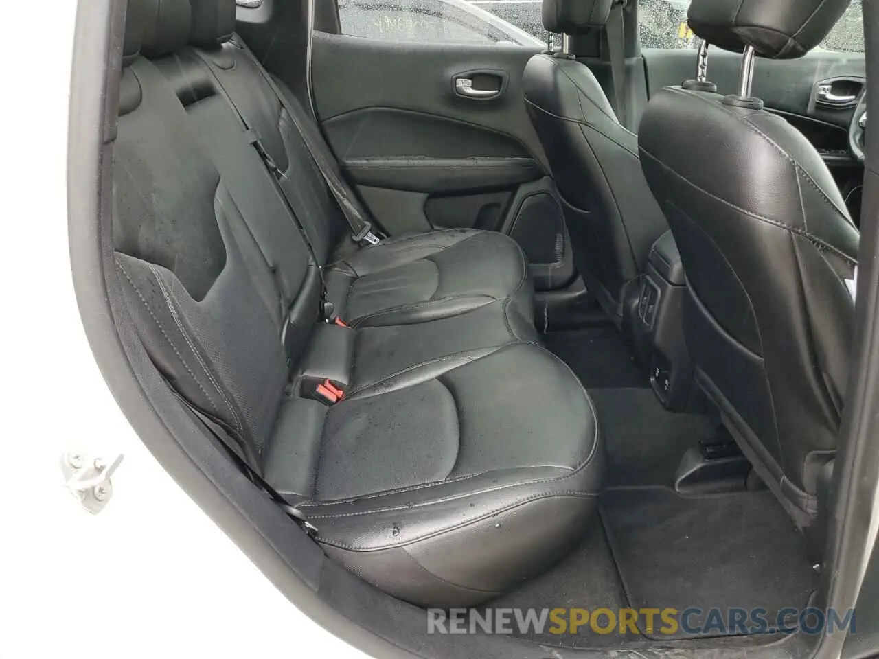 11 Photograph of a damaged car 3C4NJDCB2LT173758 JEEP COMPASS 2020