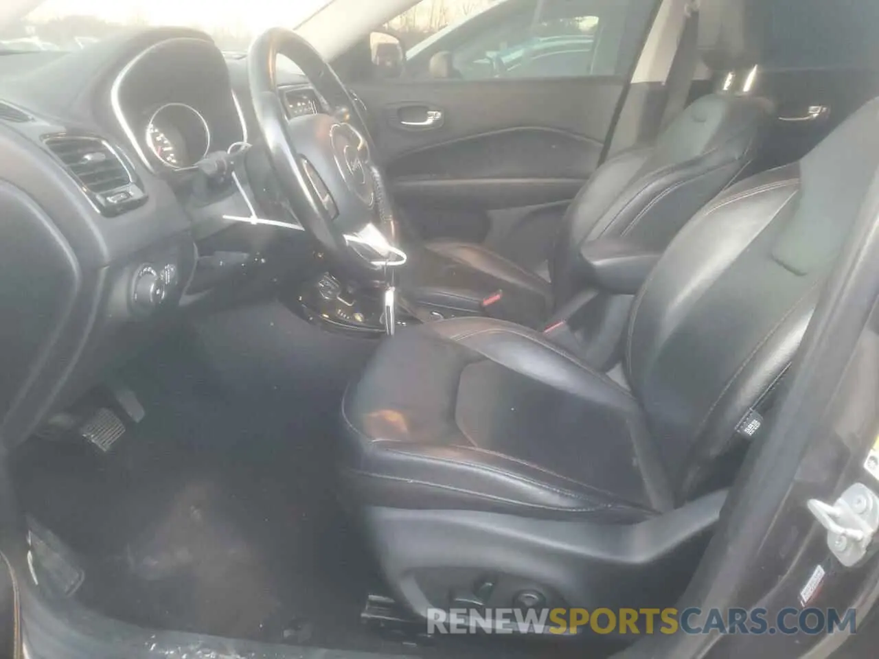 7 Photograph of a damaged car 3C4NJDCB3LT133060 JEEP COMPASS 2020