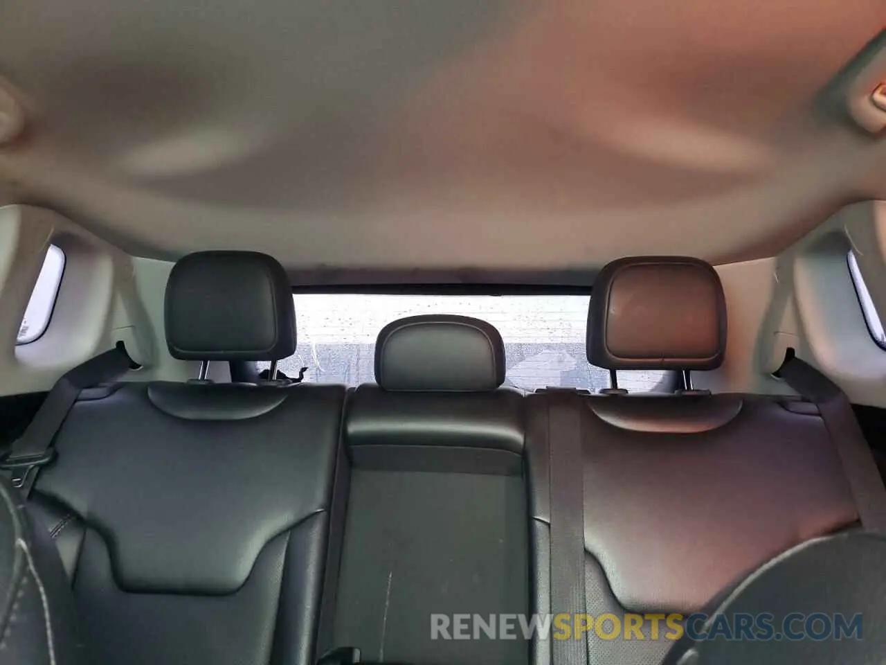 10 Photograph of a damaged car 3C4NJDCB4LT119930 JEEP COMPASS 2020