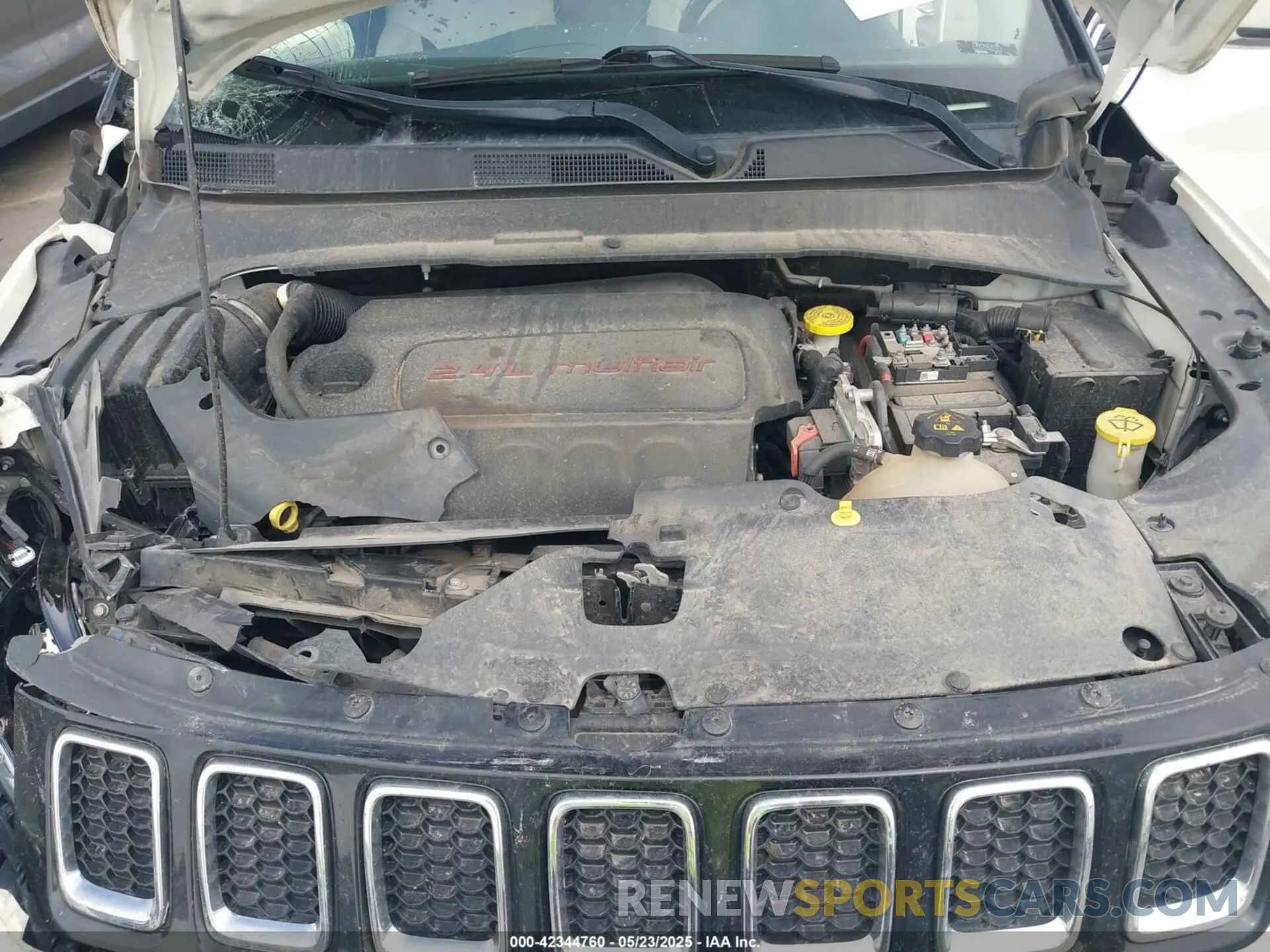 10 Photograph of a damaged car 3C4NJDCB4LT122066 JEEP COMPASS 2020