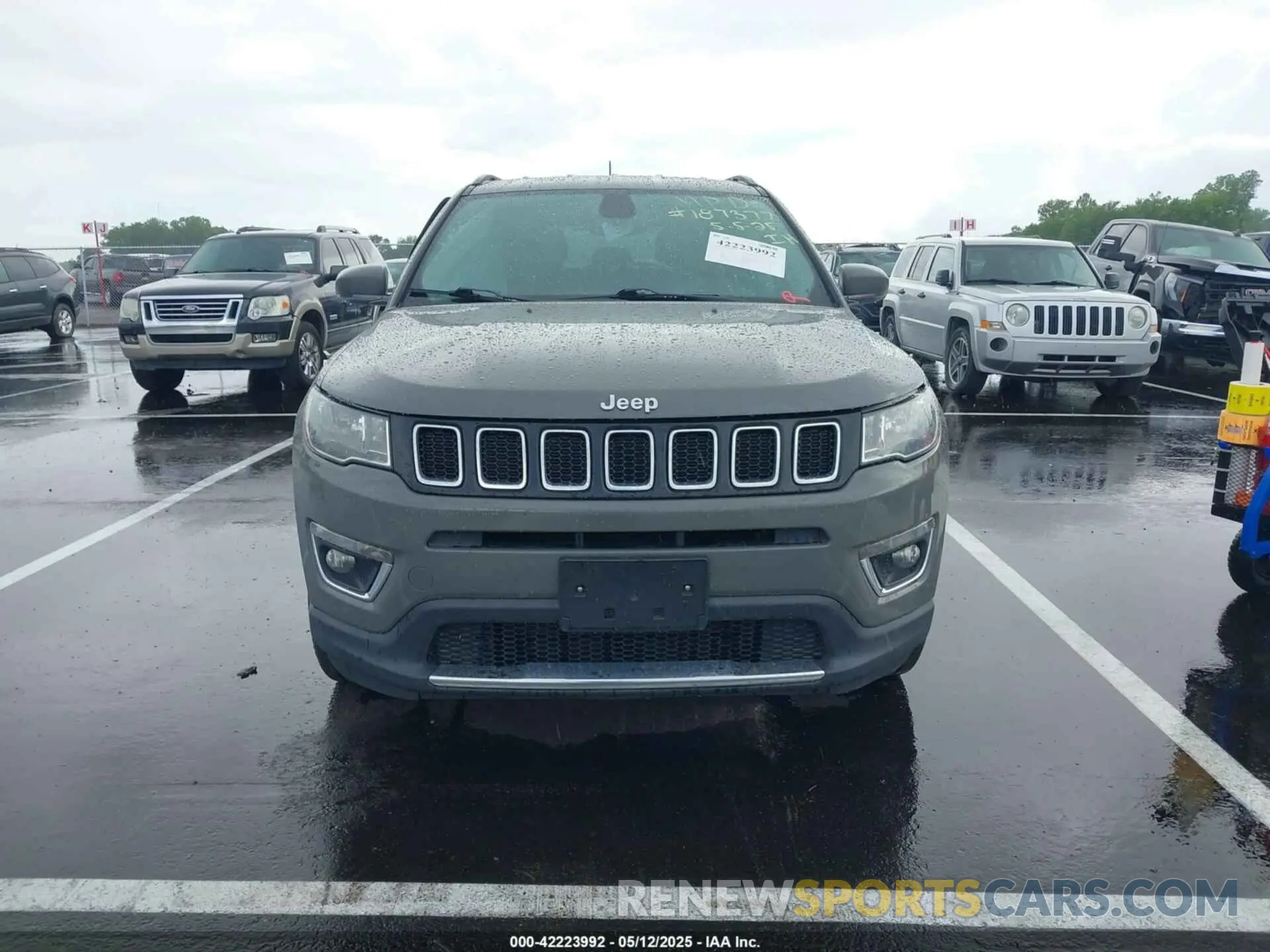 11 Photograph of a damaged car 3C4NJDCB4LT151437 JEEP COMPASS 2020