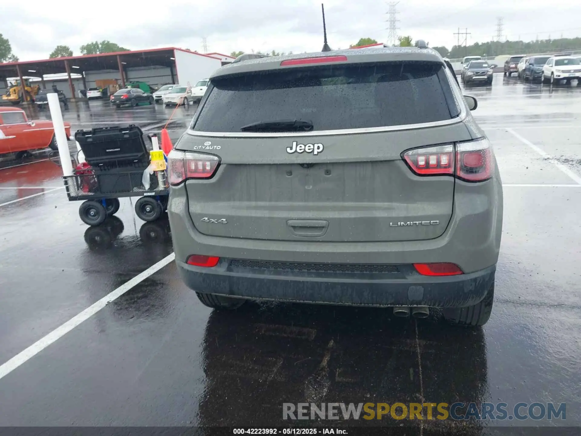 15 Photograph of a damaged car 3C4NJDCB4LT151437 JEEP COMPASS 2020