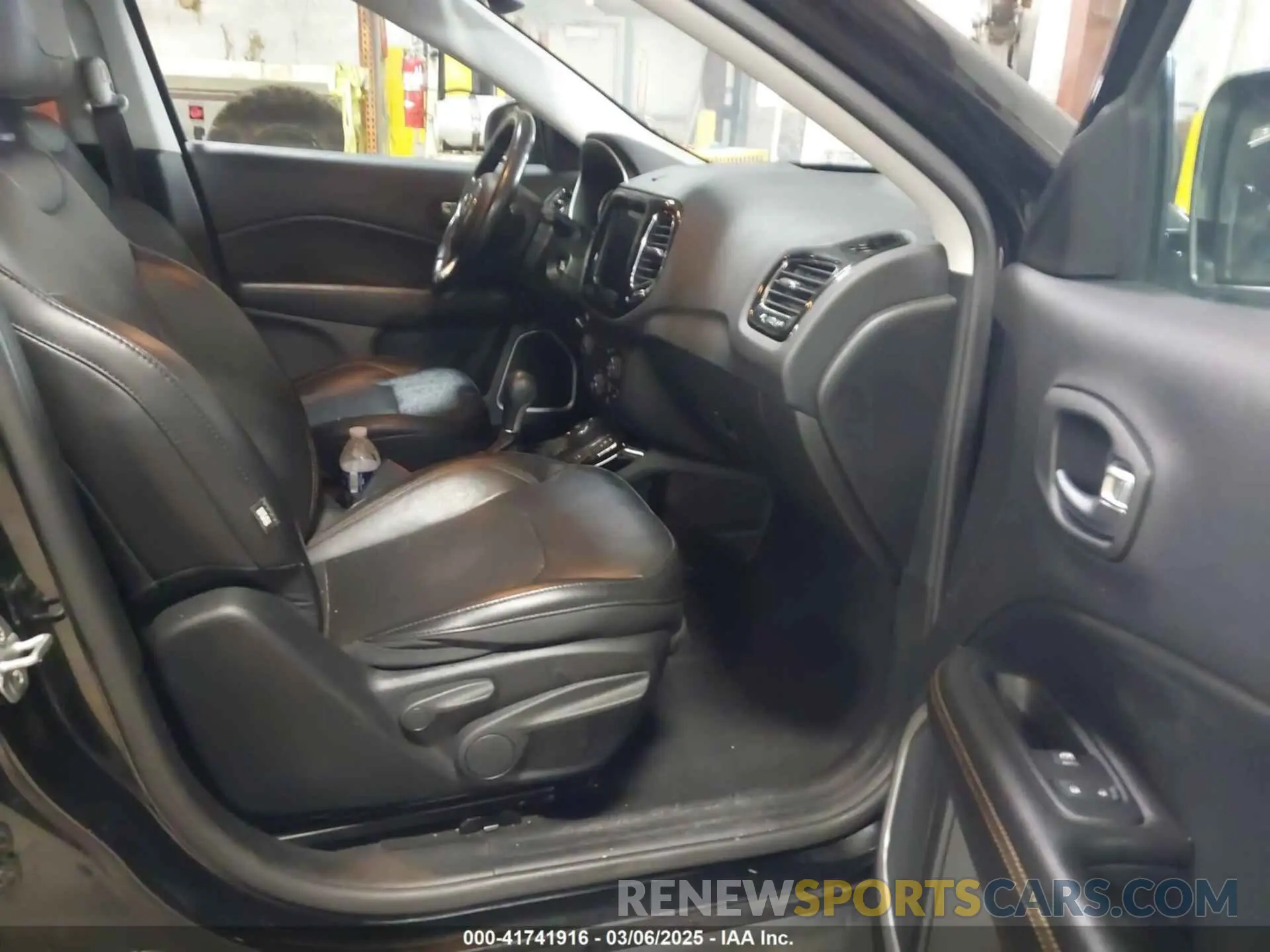 5 Фотография поврежденного автомобиля 3C4NJDCB5LT168120 JEEP COMPASS 2020