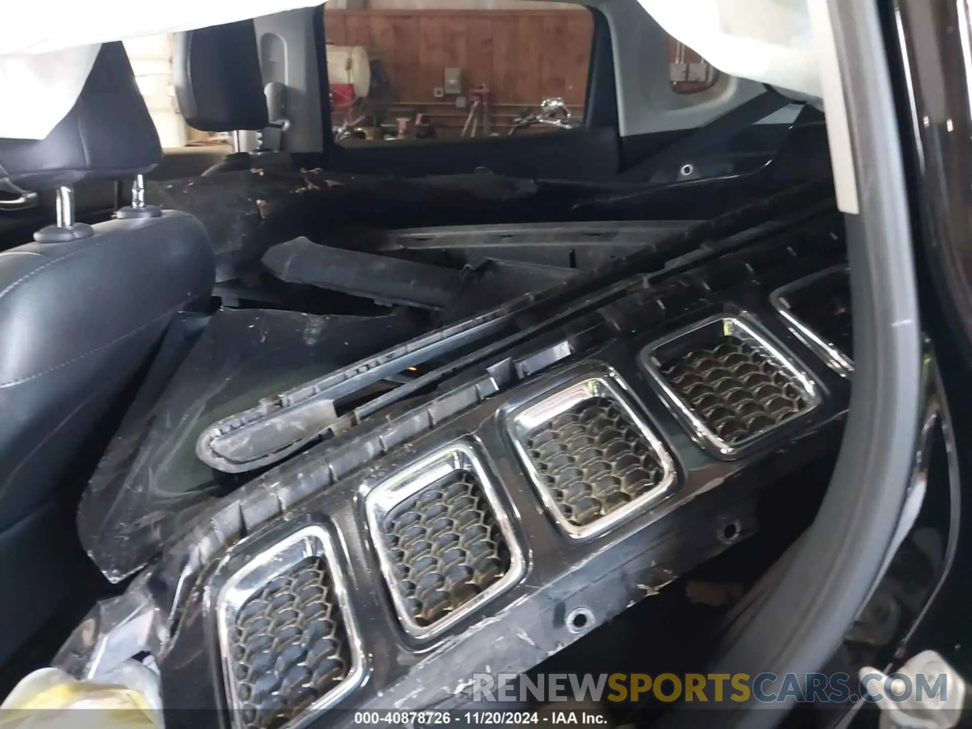 19 Photograph of a damaged car 3C4NJDCB5LT235556 JEEP COMPASS 2020